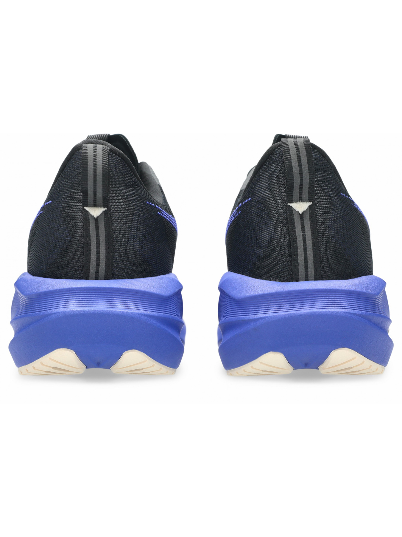 Кроссовки для бега NOVABLAST 5 модель 1011B974-004 Фото