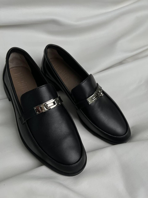 Лоферы из натуральной кожи с фурнитурой ерме черные (255) 40 модель P_215402-S40_236193 Фото