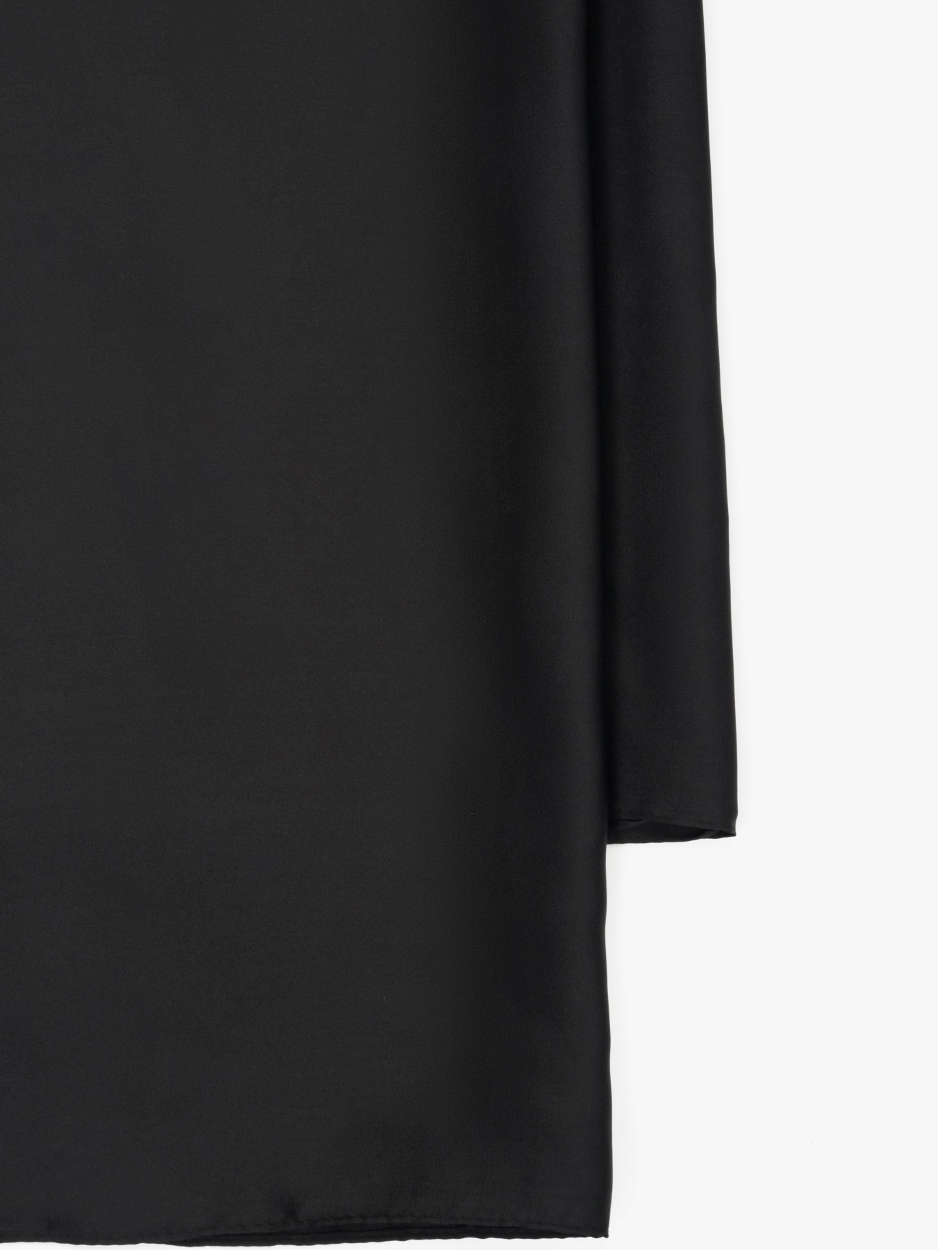 Палантин ESTRO 62503-05, колір чорний модель 62503-05 Фото