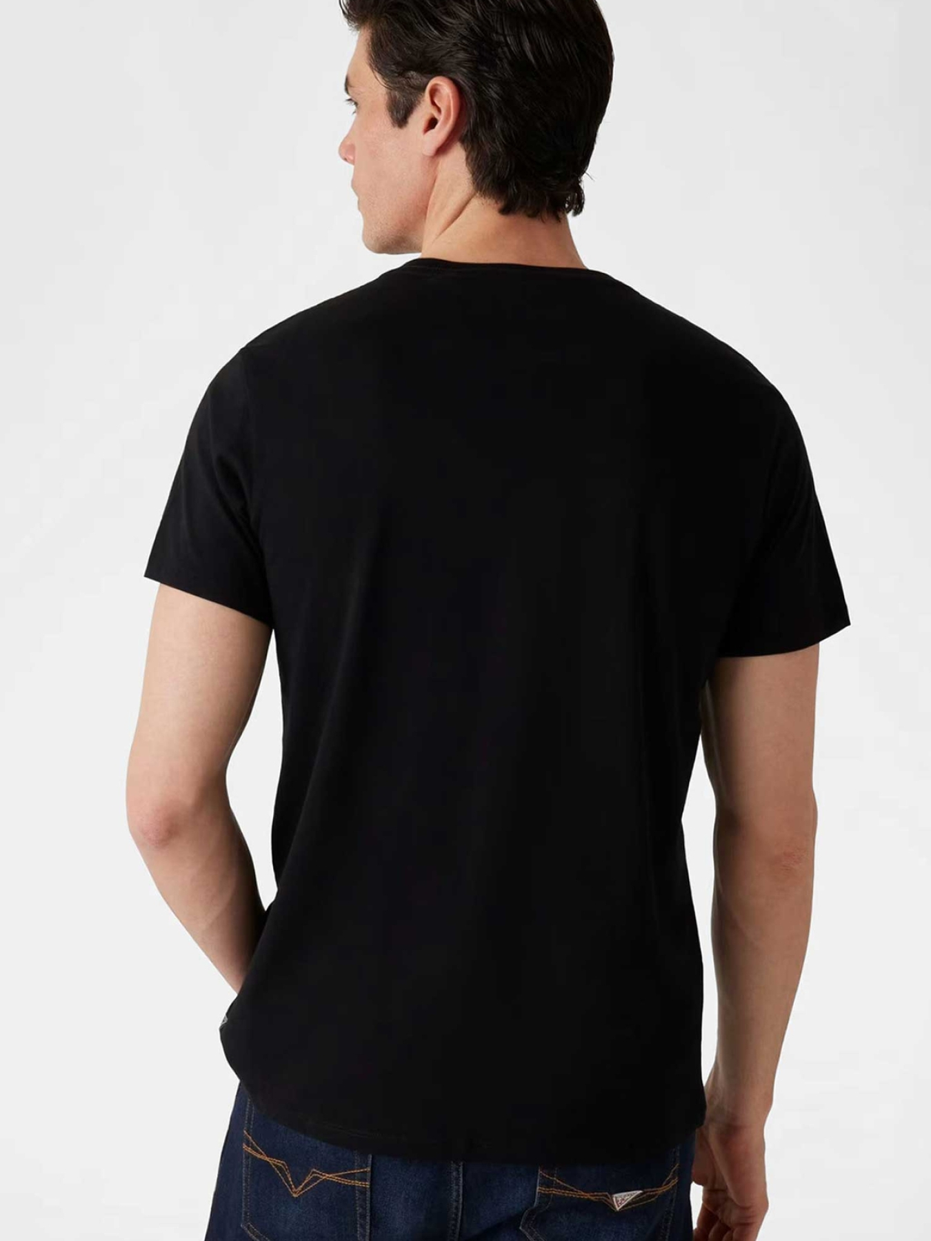 Футболка GUESS модель M4PI0E.K8HM4;JBLK Фото