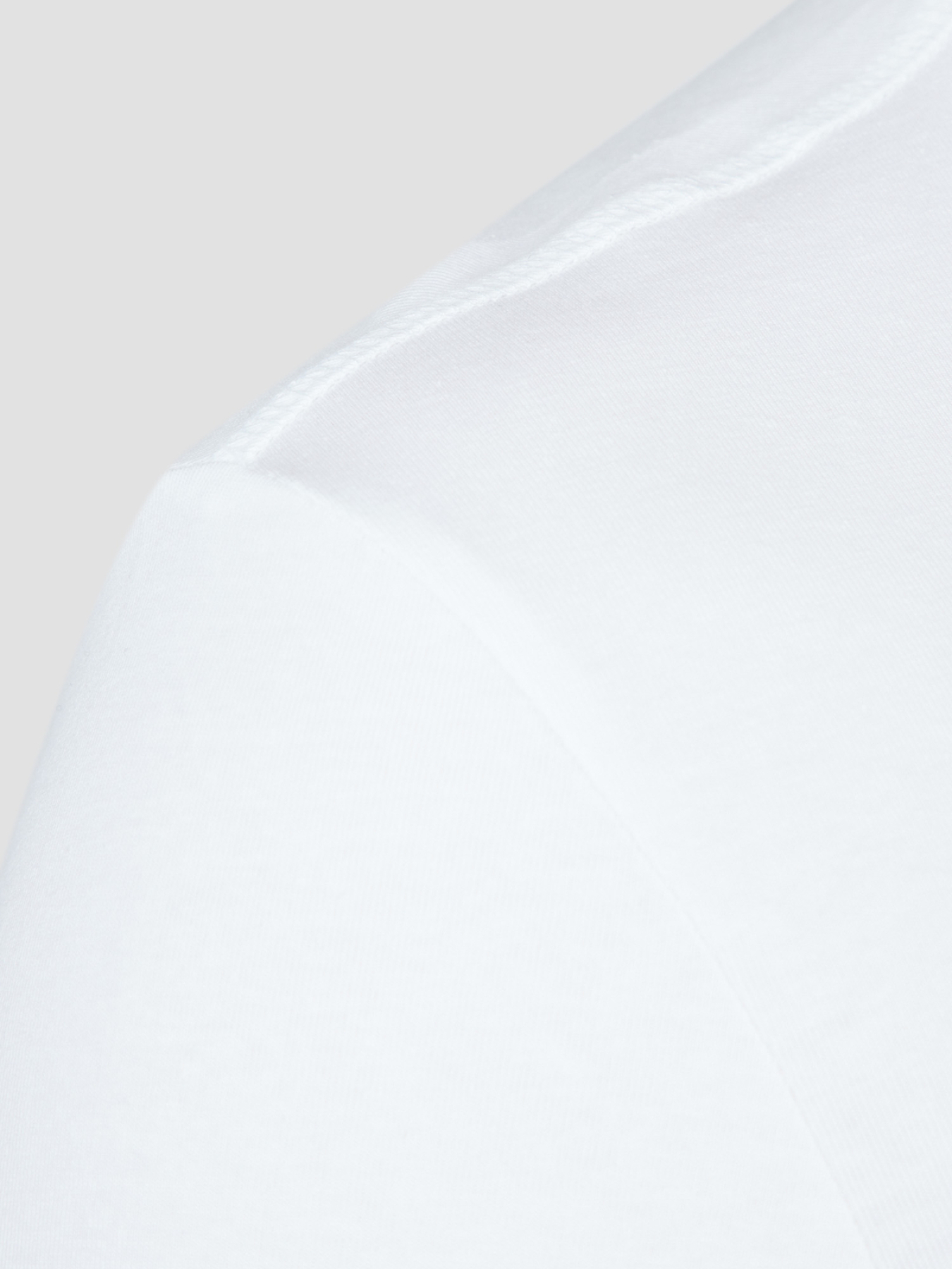 Футболка GUESS модель M4RI29.J1314;G011 Фото