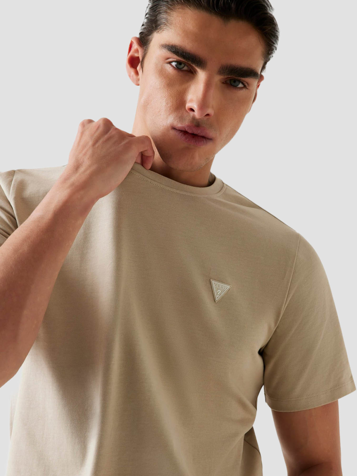 Футболка GUESS модель M4YI0A.KCCM1;G1CA Футболка GUESS модель M4YI0A.KCCM1;G1CA Фото