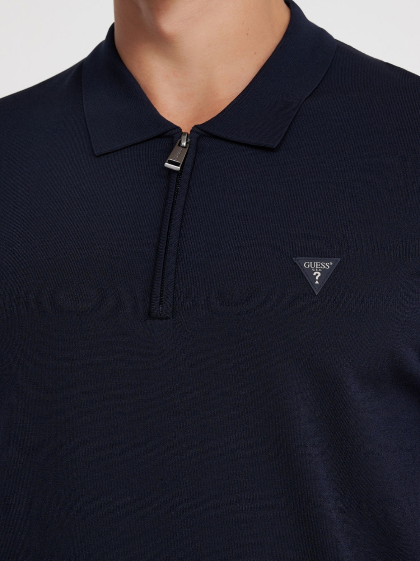 Чоловіче темно-синє поло модель M4YR00.Z3DM0;G7V2 Чоловіче темно-синє поло модель M4YR00.Z3DM0;G7V2 Фото