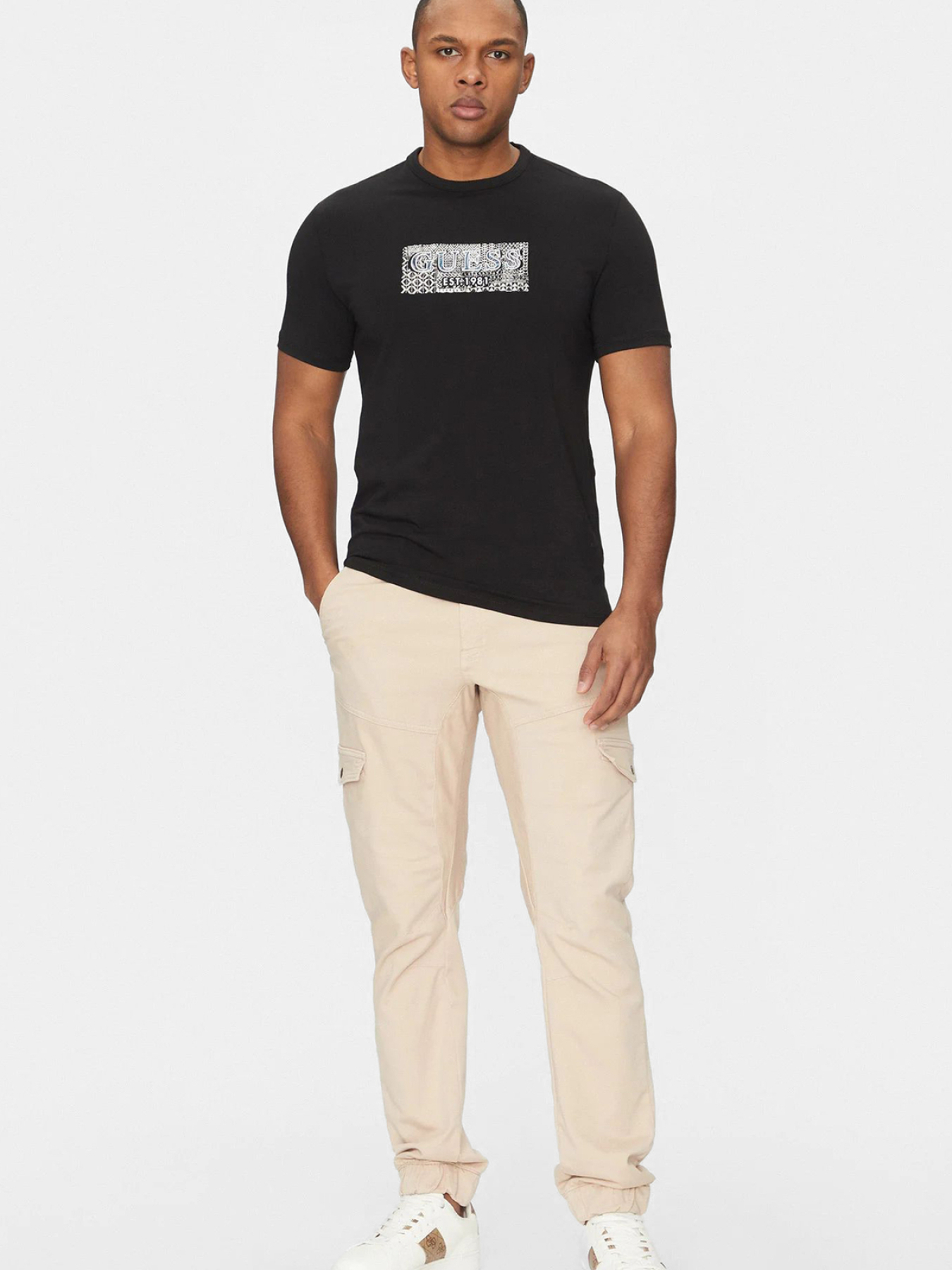 Футболка GUESS модель M5GI19.J1314;JBLK Футболка GUESS модель M5GI19.J1314;JBLK Фото