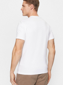 Мужская белая футболка модель M5RI14.J1314;G011 Мужская белая футболка модель M5RI14.J1314;G011 Фото