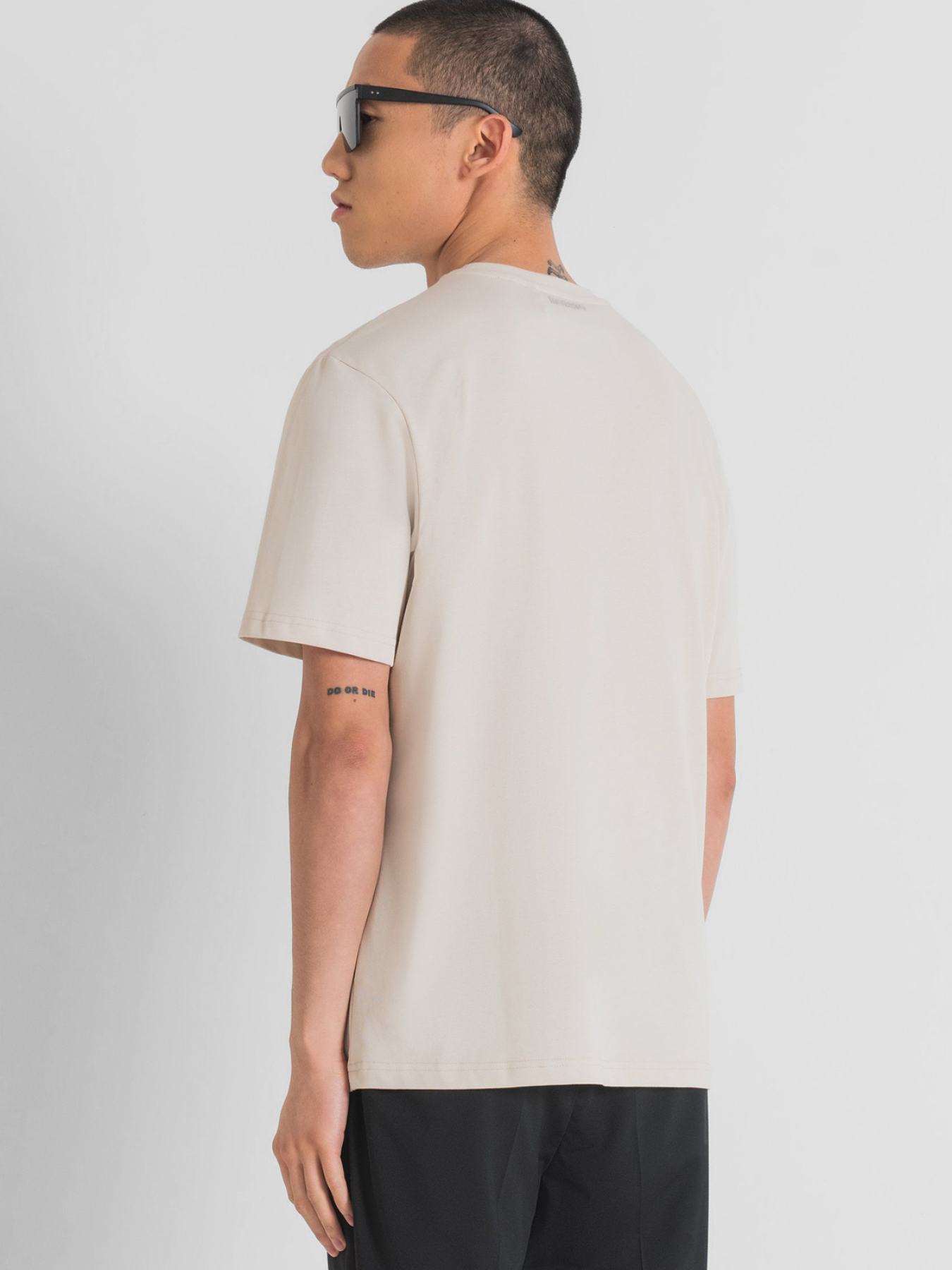 Футболка Antony Morato модель MMKS02385.FA100239;1016 Фото