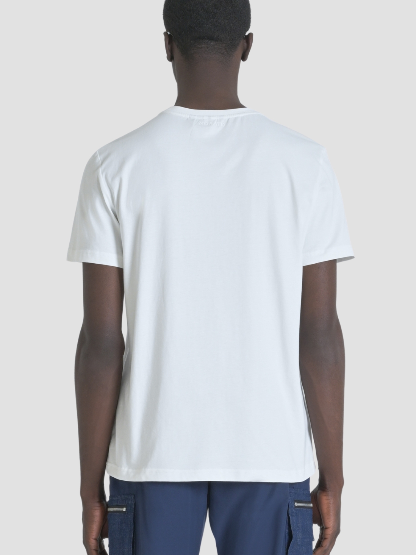 Мужская белая футболка модель MMKS02463.FA100240;1011 Фото