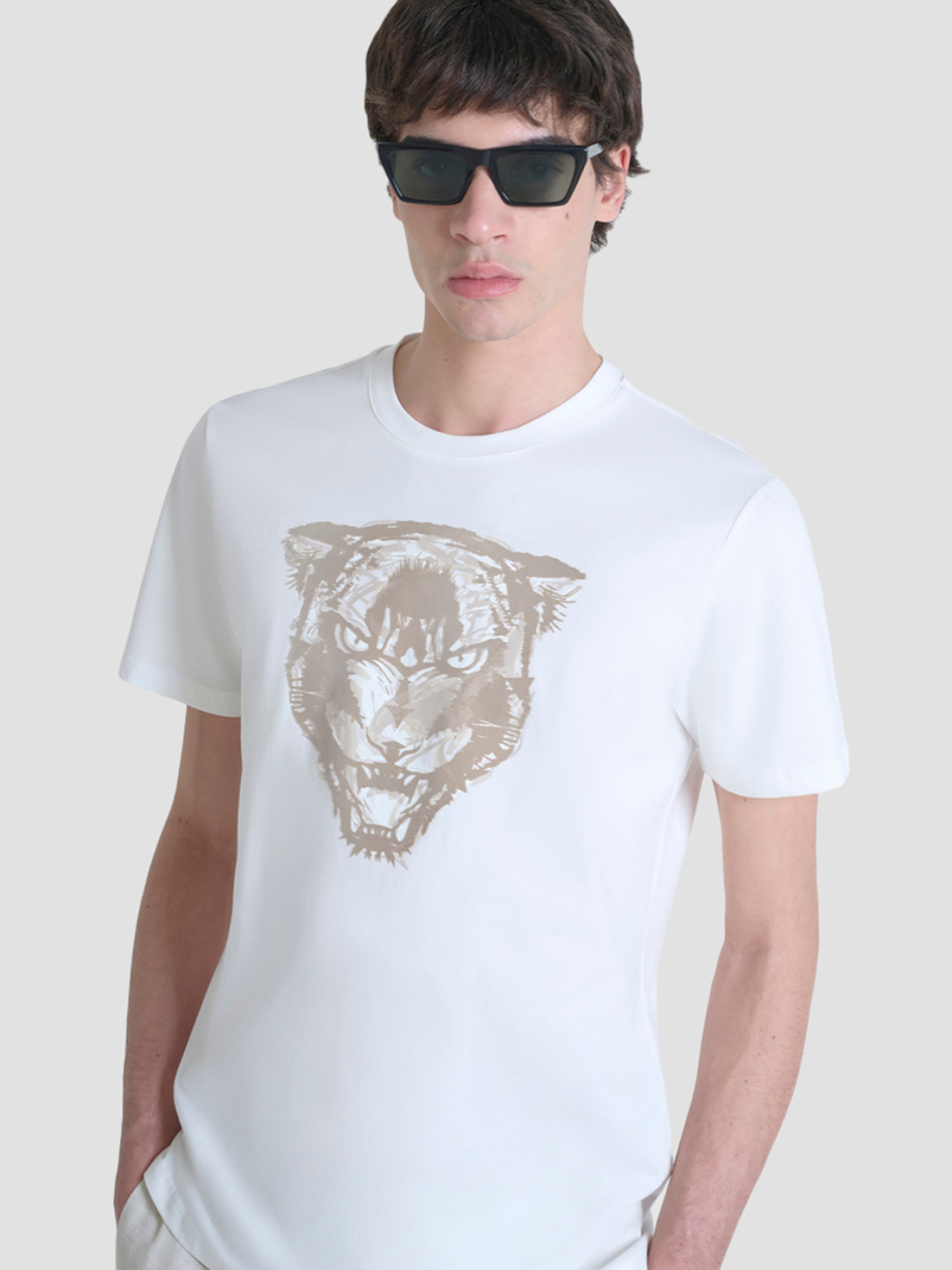 Футболка Antony Morato модель MMKS02500.FA100144;1011 Фото