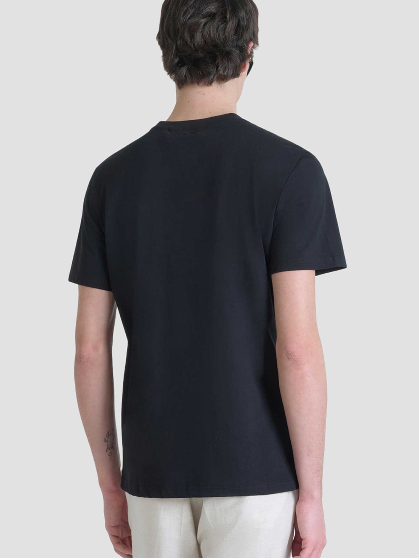 Футболка Antony Morato модель MMKS02500.FA100144;9000 Фото