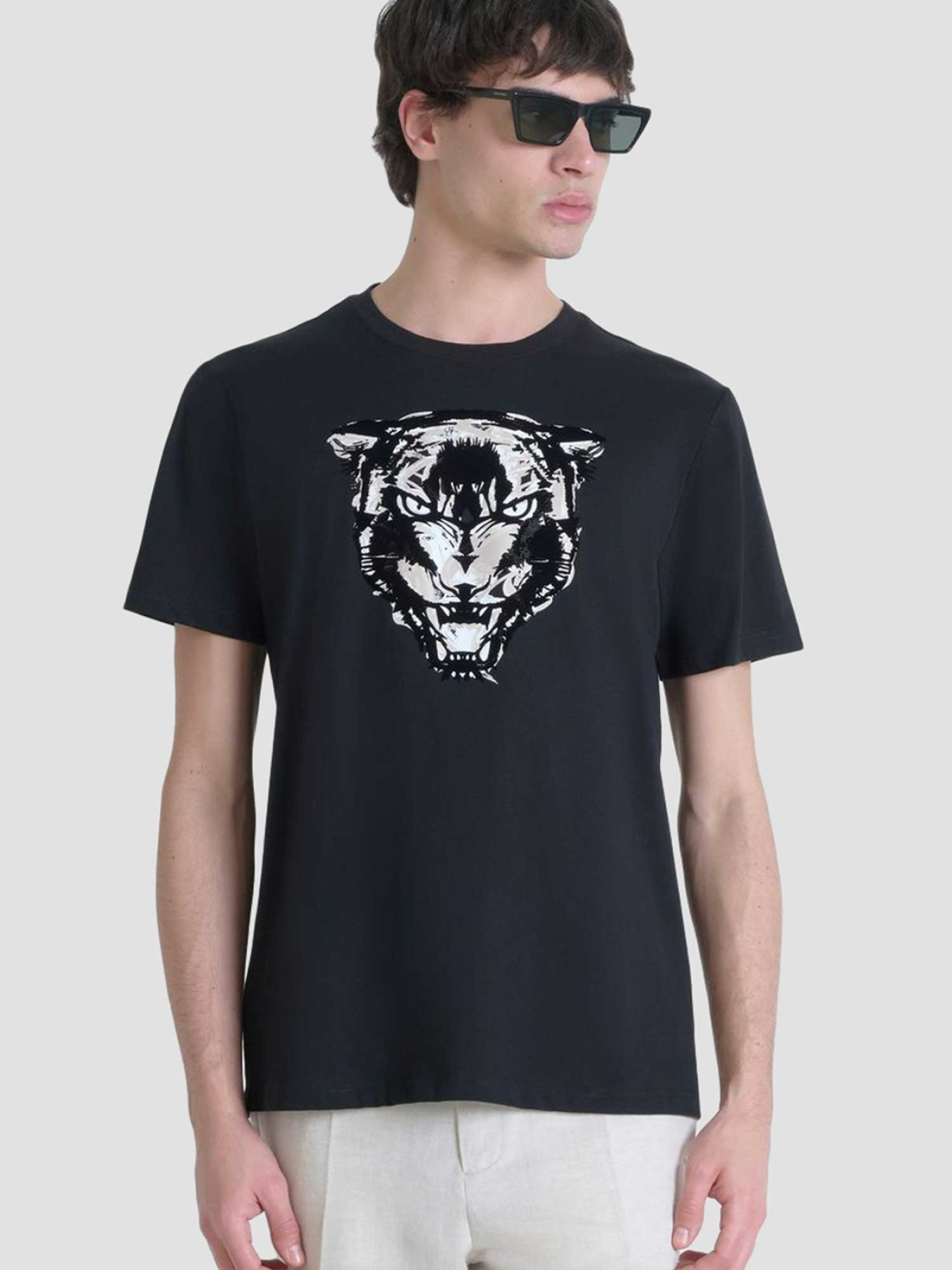 Футболка Antony Morato модель MMKS02500.FA100144;9000 Фото