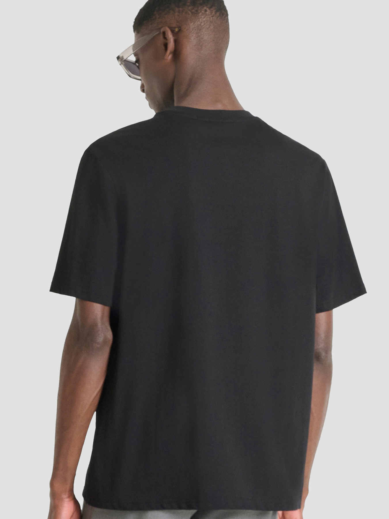 Футболка Antony Morato модель MMKS02549.FA100258;9000 Фото