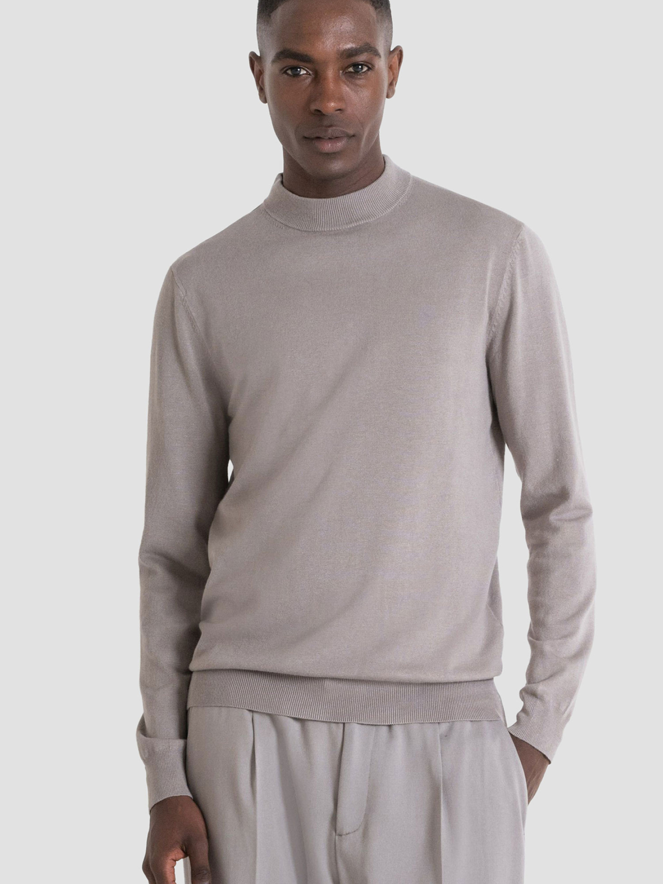 Свитер Antony Morato модель MMSW01407.YA500002;2043 Свитер Antony Morato модель MMSW01407.YA500002;2043 Фото