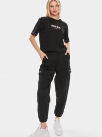 Футболка GUESS модель V4GI11.JA914;JBLK Футболка GUESS модель V4GI11.JA914;JBLK Фото