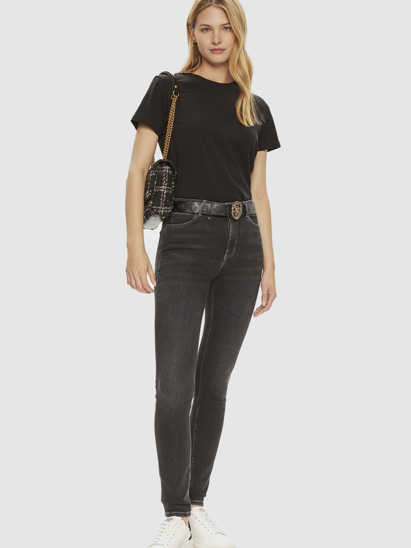 Футболка GUESS модель V4YI09.J1314;JBLK Фото