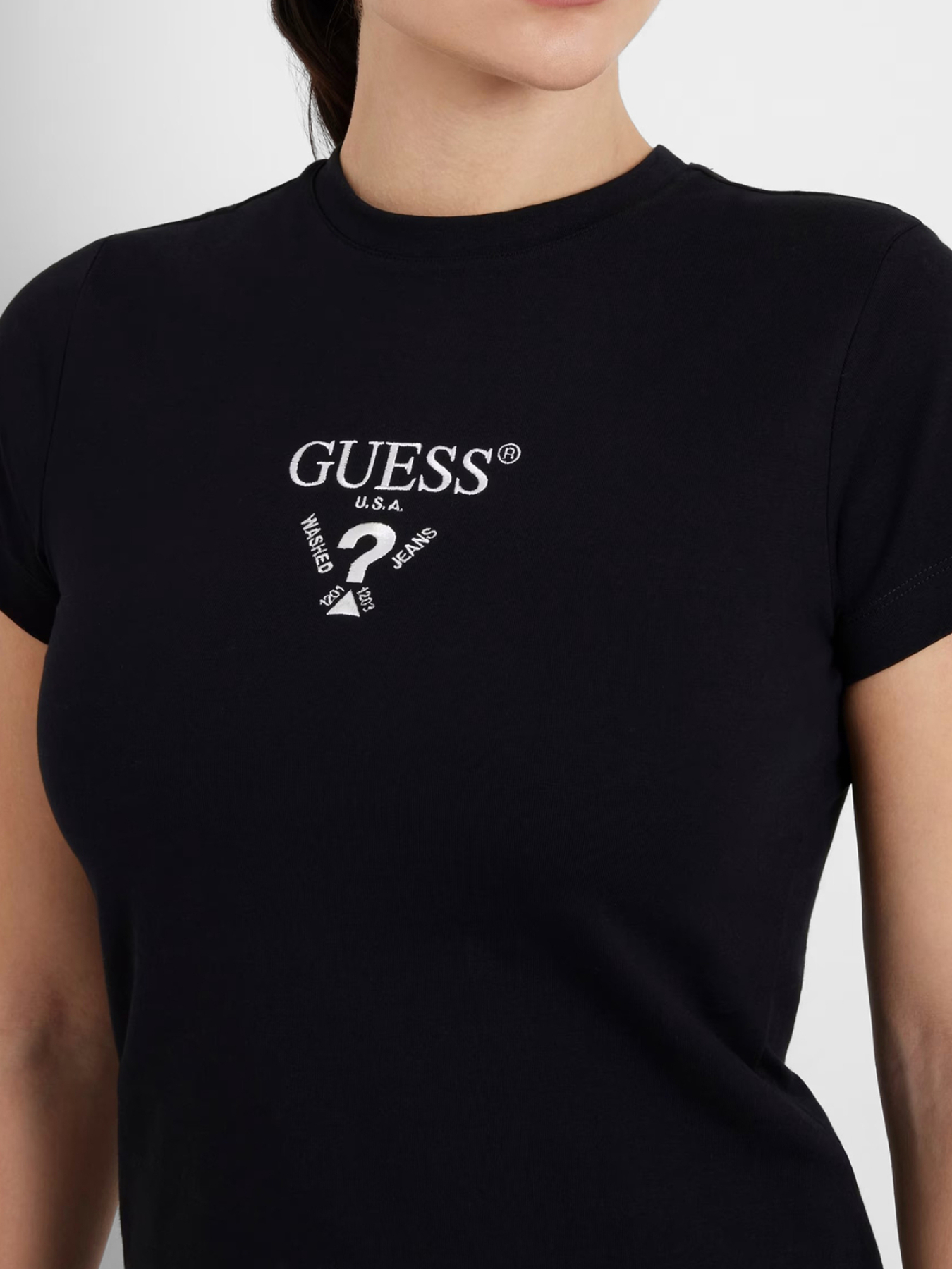 Футболка GUESS модель V4YI21.KCDH1;JBLK Футболка GUESS модель V4YI21.KCDH1;JBLK Фото