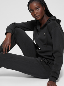 Свитер Guess модель V4YQ06.KCAY2;JBLK Фото