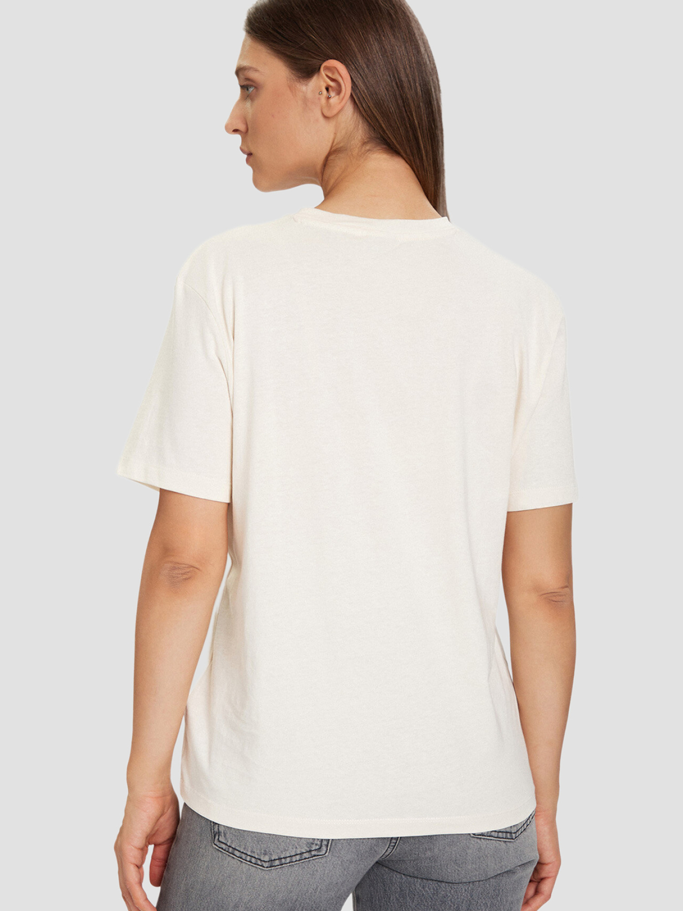 Жіноча біла футболка модель V5BI09.I3Z14;G1O6 Фото