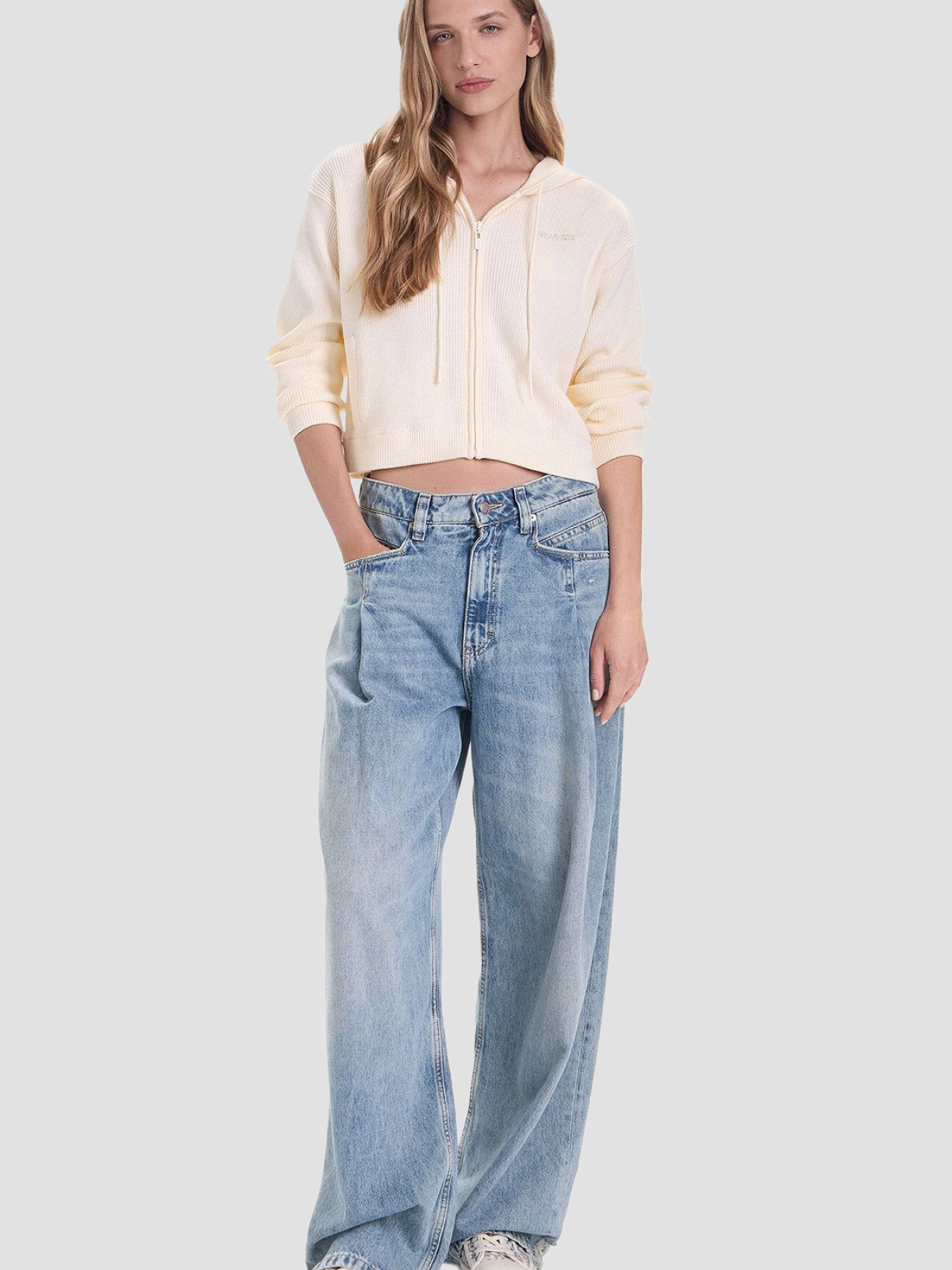 Свитер Guess модель V5BR05.Z3JD2;G047 Фото