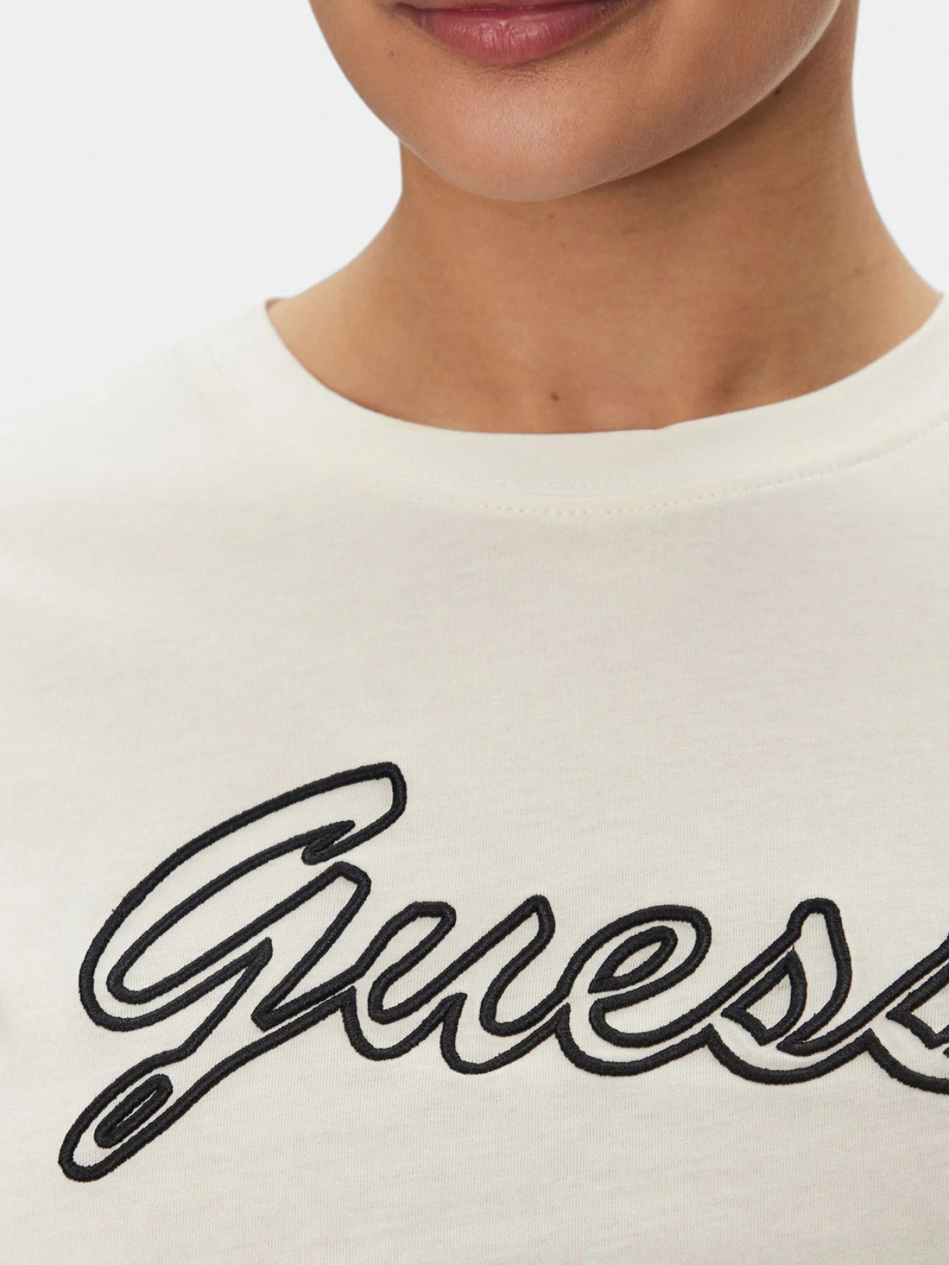 Футболка GUESS модель V5GI02.K9RM1;G1O6 Фото