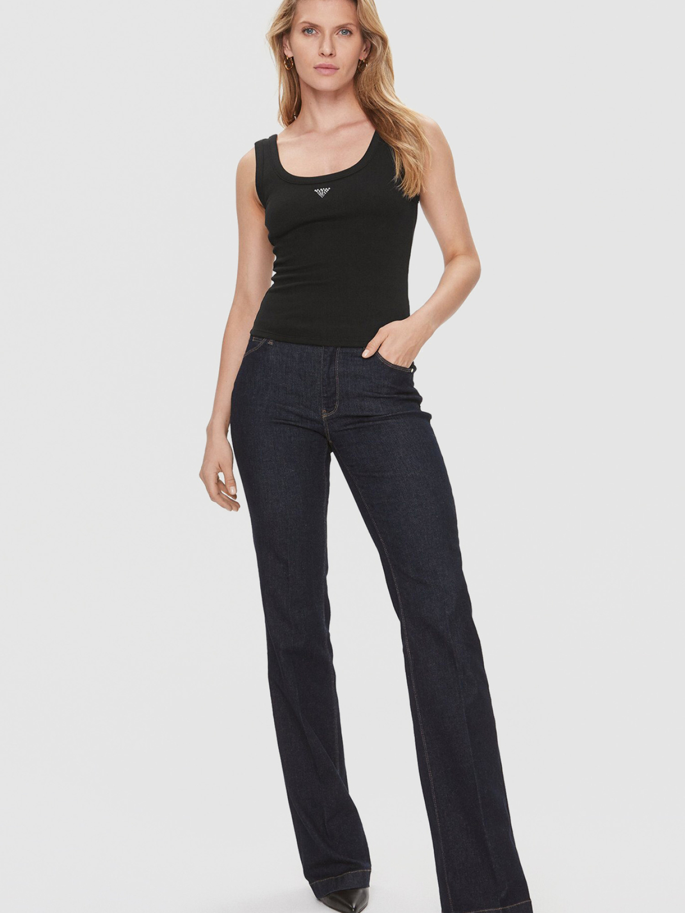 Женская черная майка модель W3YP68.KA0H1;JBLK Женская черная майка модель W3YP68.KA0H1;JBLK Фото