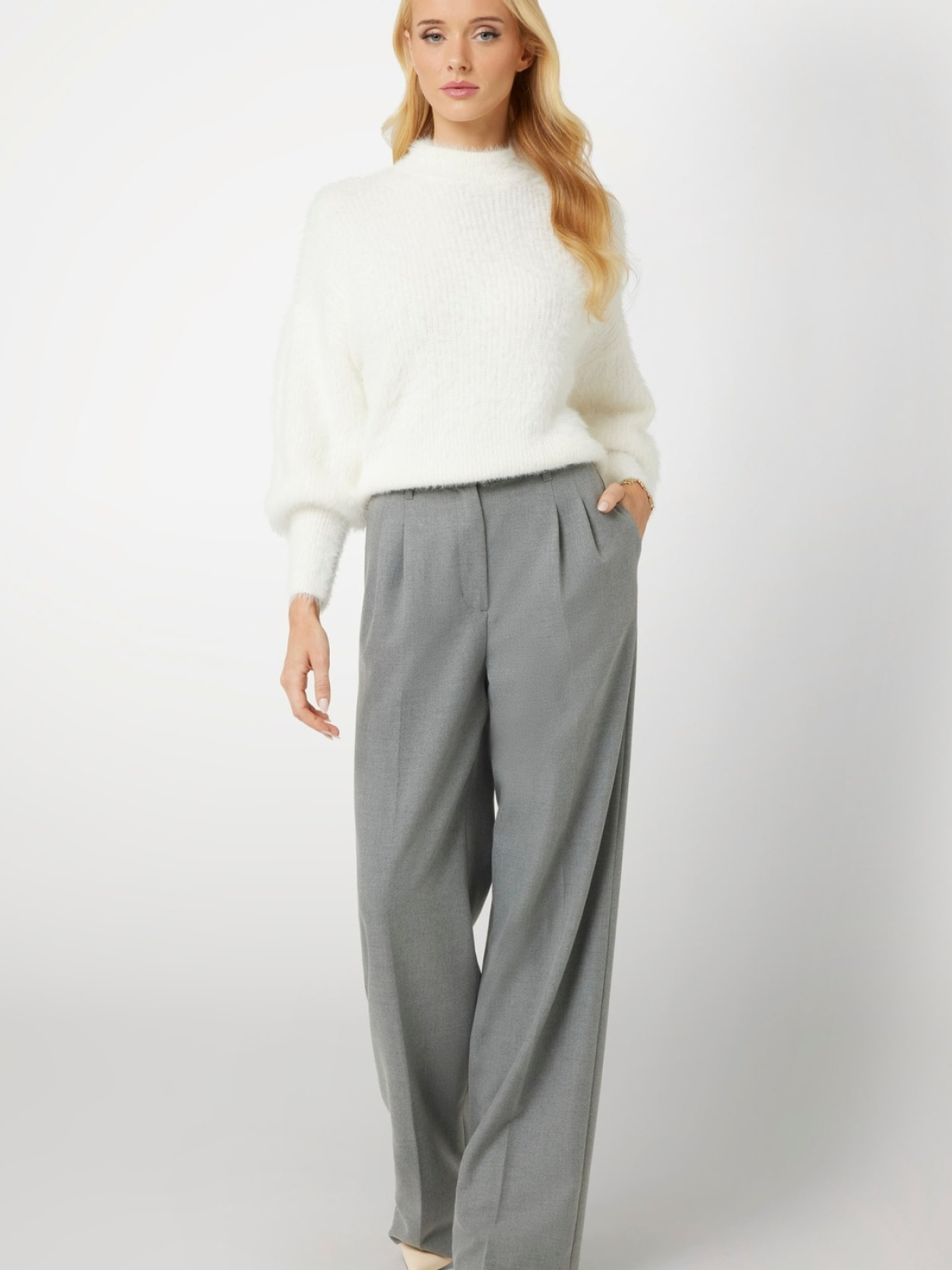 Жіночий білий светр модель W4BR25.Z3BH0;G012 Фото