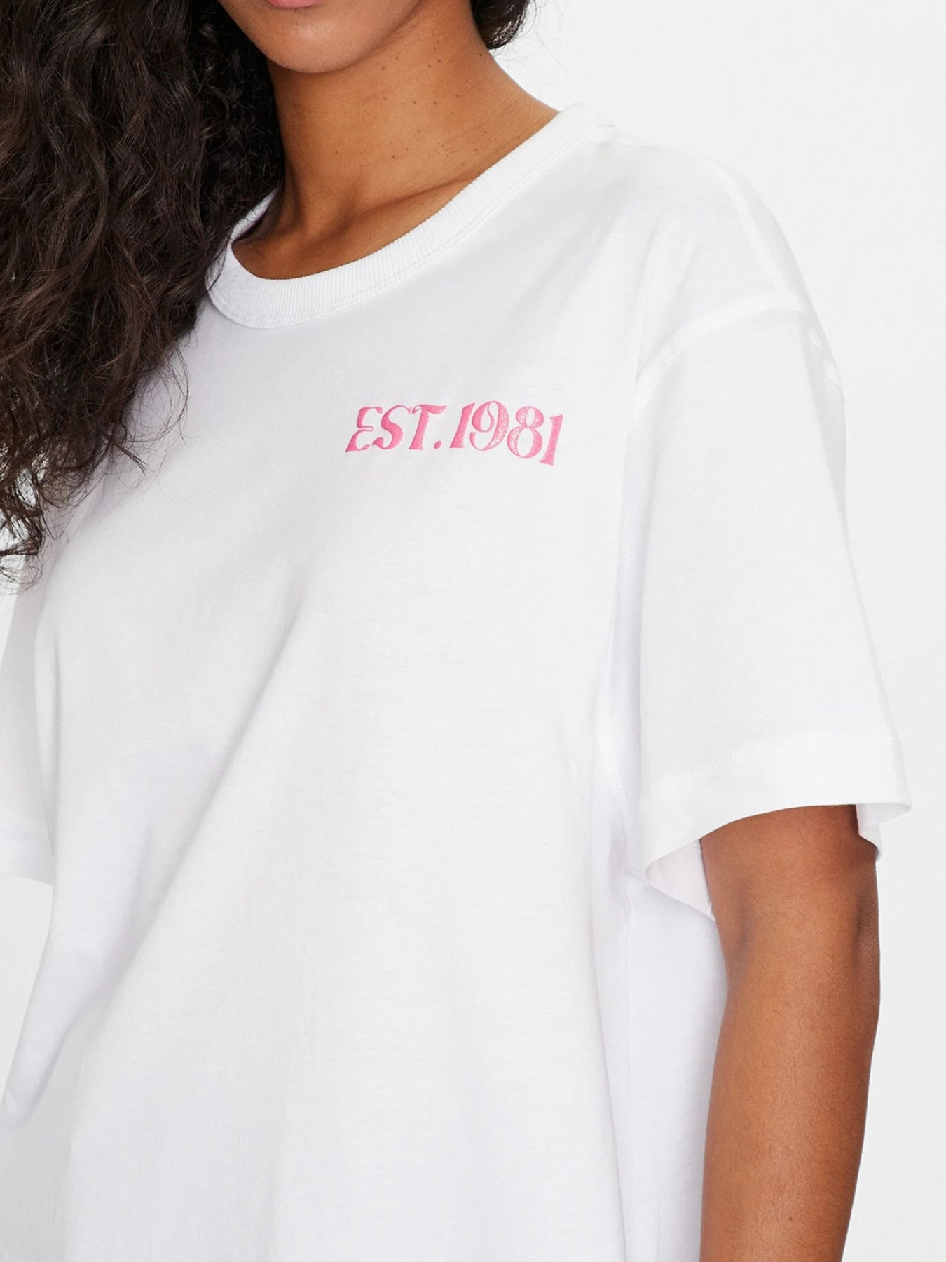 Футболка GUESS модель W4GI19.JA914;G011 Фото