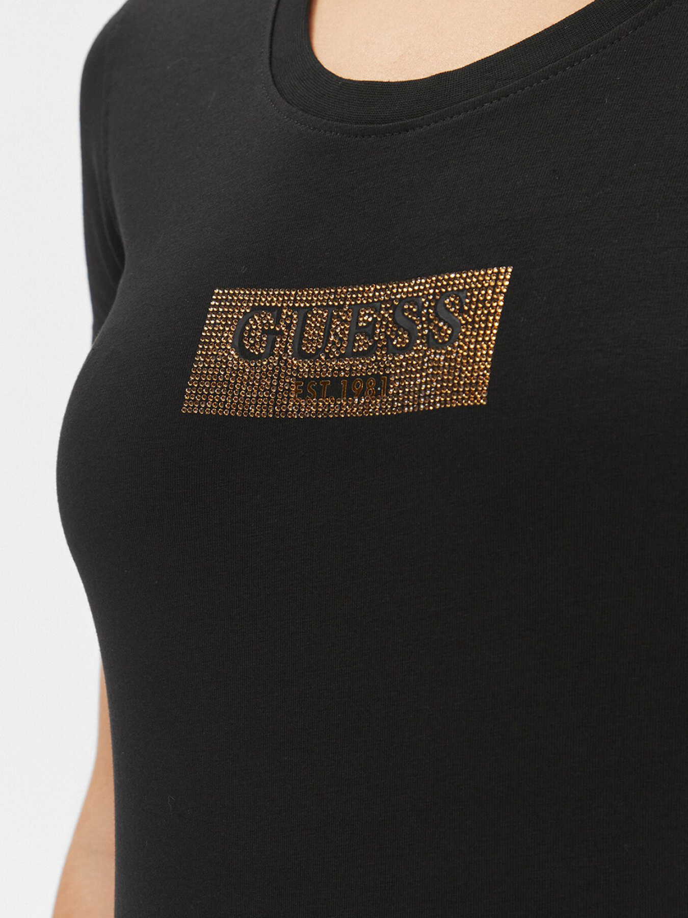 Женская черная футболка модель W4RI33.J1314;JBLK Фото