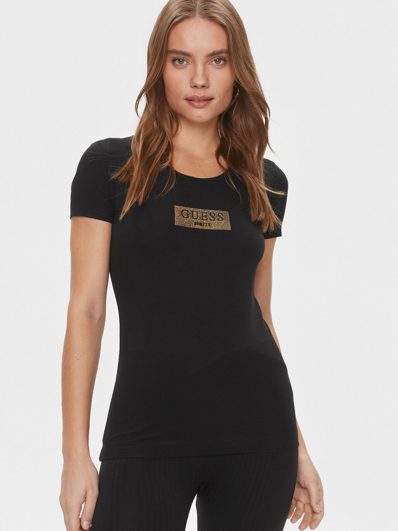 Женская черная футболка модель W4RI33.J1314;JBLK Фото