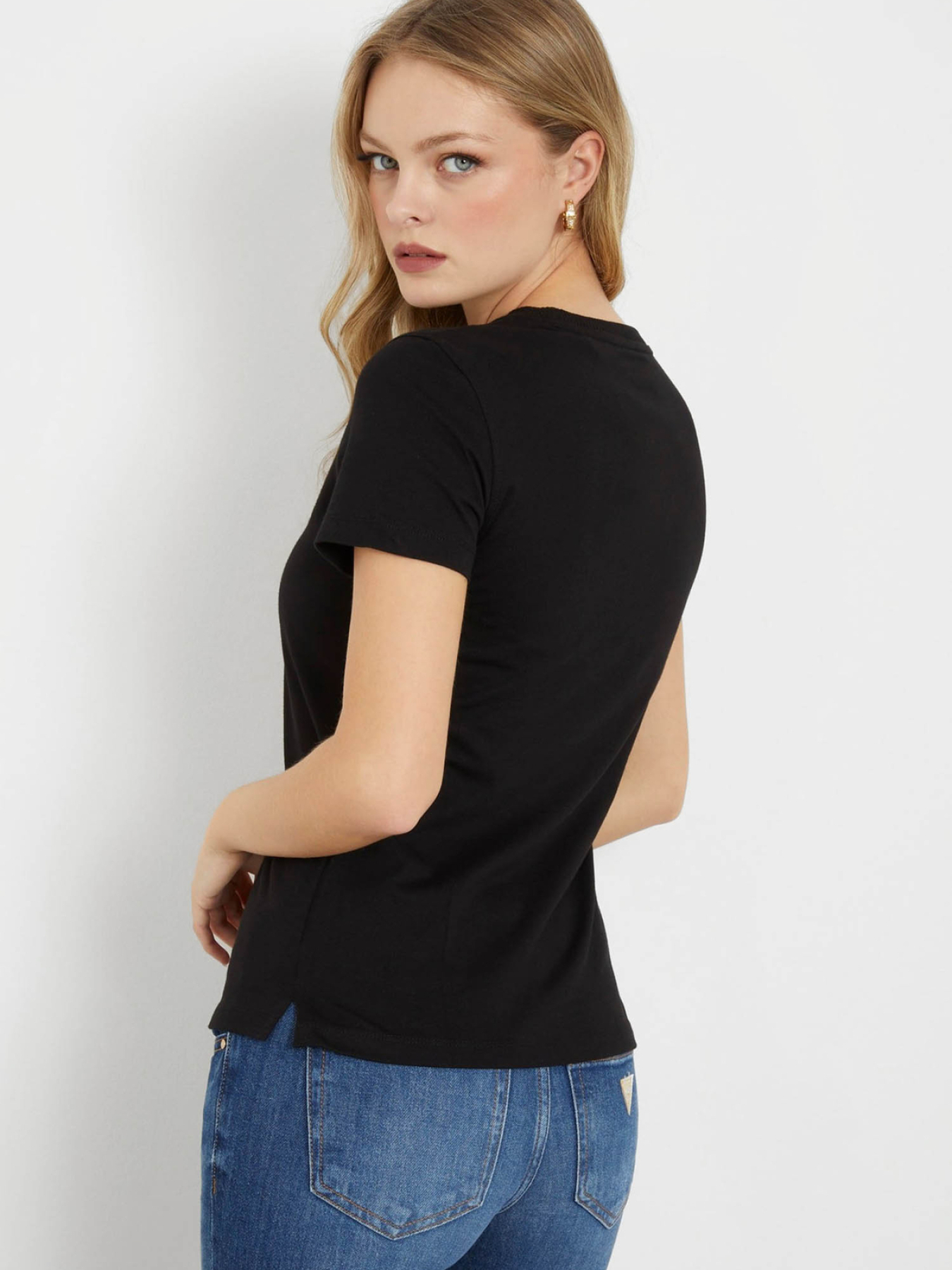 Футболка GUESS модель W4RI41.I3Z14;JBLK Фото