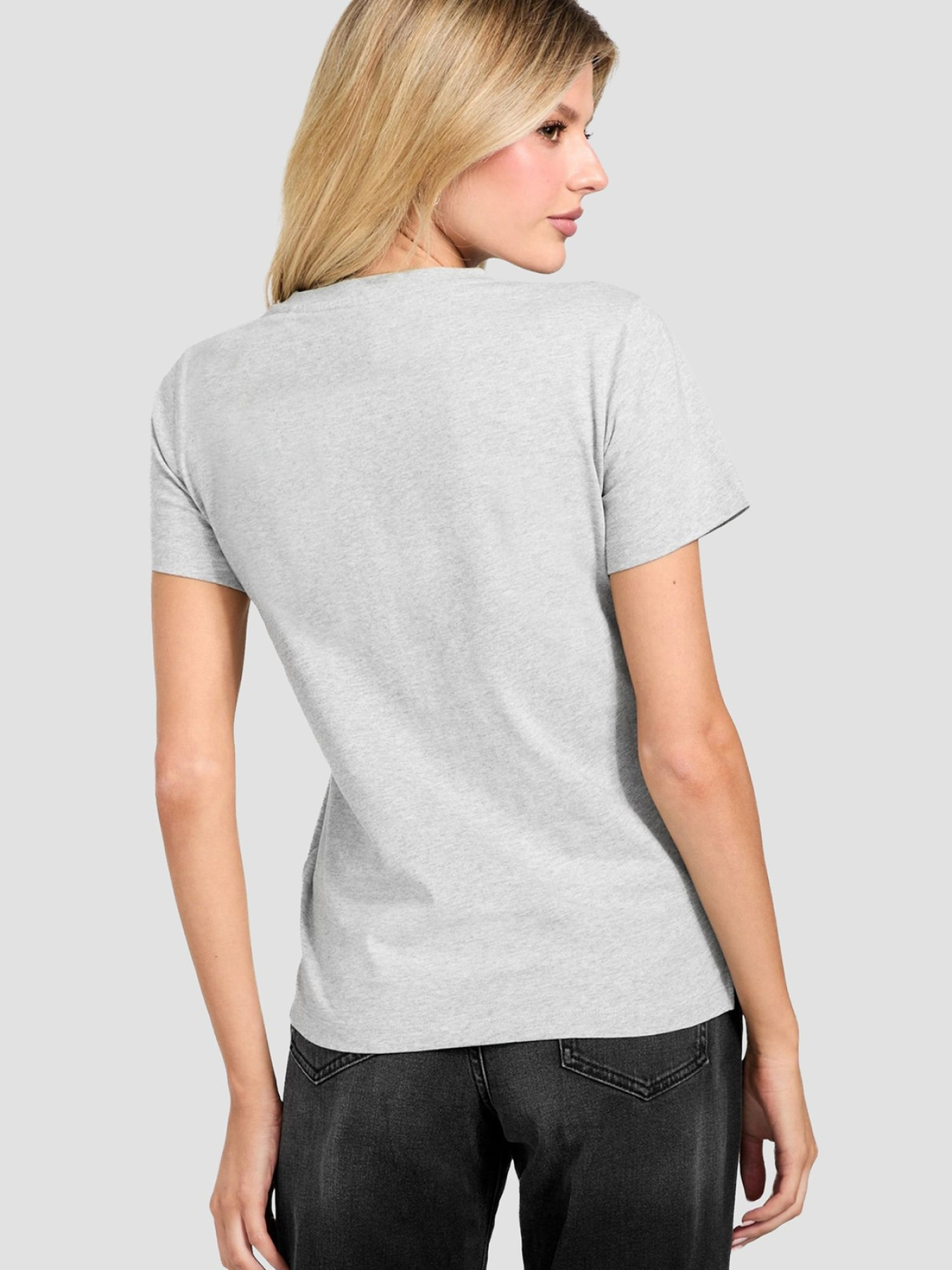 Футболка GUESS модель W5BI18.I3Z14;LMGY Футболка GUESS модель W5BI18.I3Z14;LMGY Фото