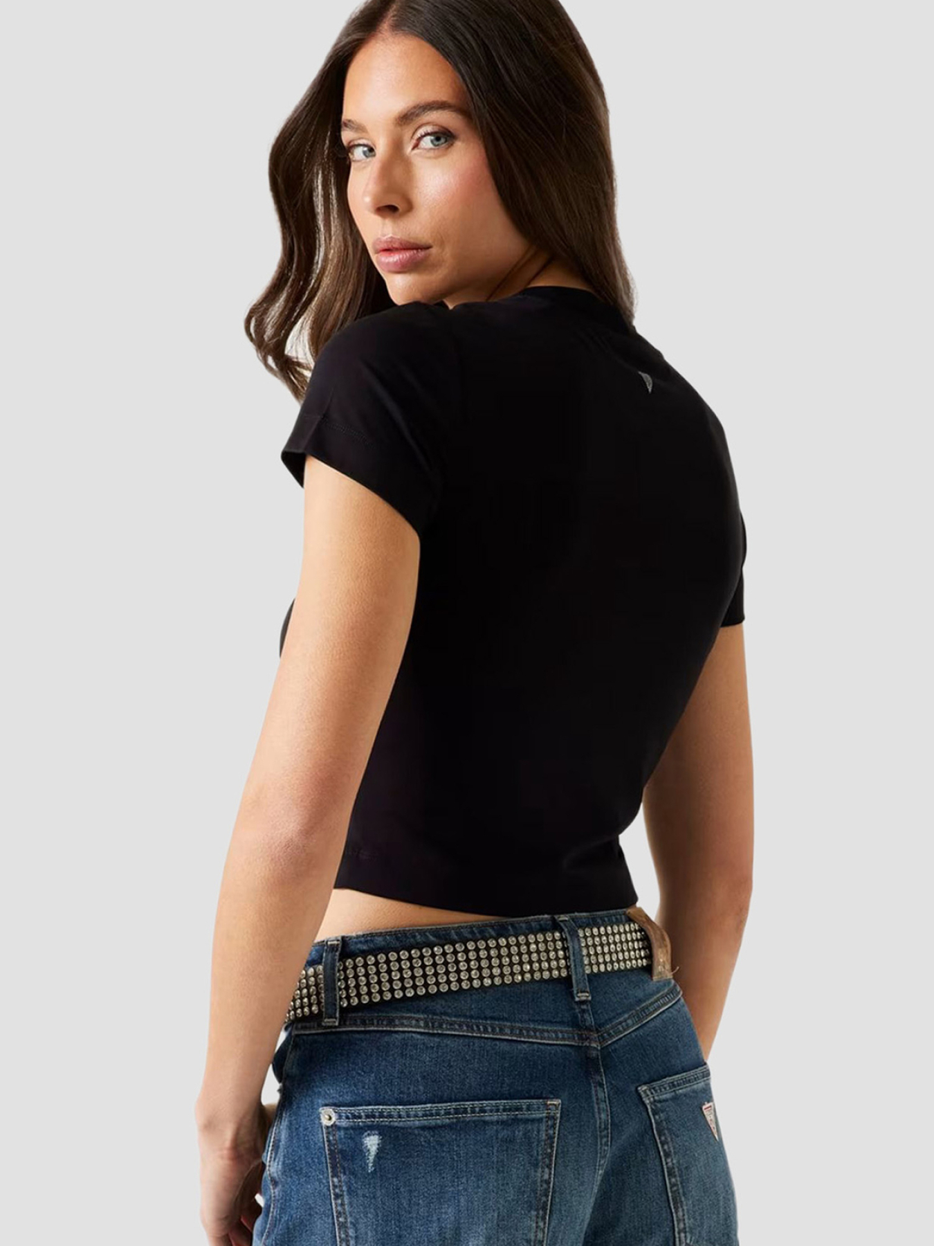 Женская черная футболка модель W5YI06.KCYV2;JBLK Фото