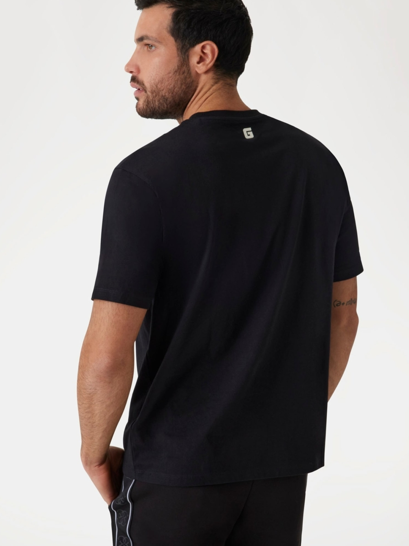 Мужская черная футболка модель Z5RI11.I3Z14;JBLK Фото