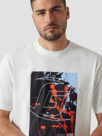 Мужская белая футболка модель Z5YI13.I3Z14;G018 Фото