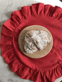 Серветка сервірувальна з рюшами бавовняна водовідштовхуюча червона Ecotton модель 25584 Фото