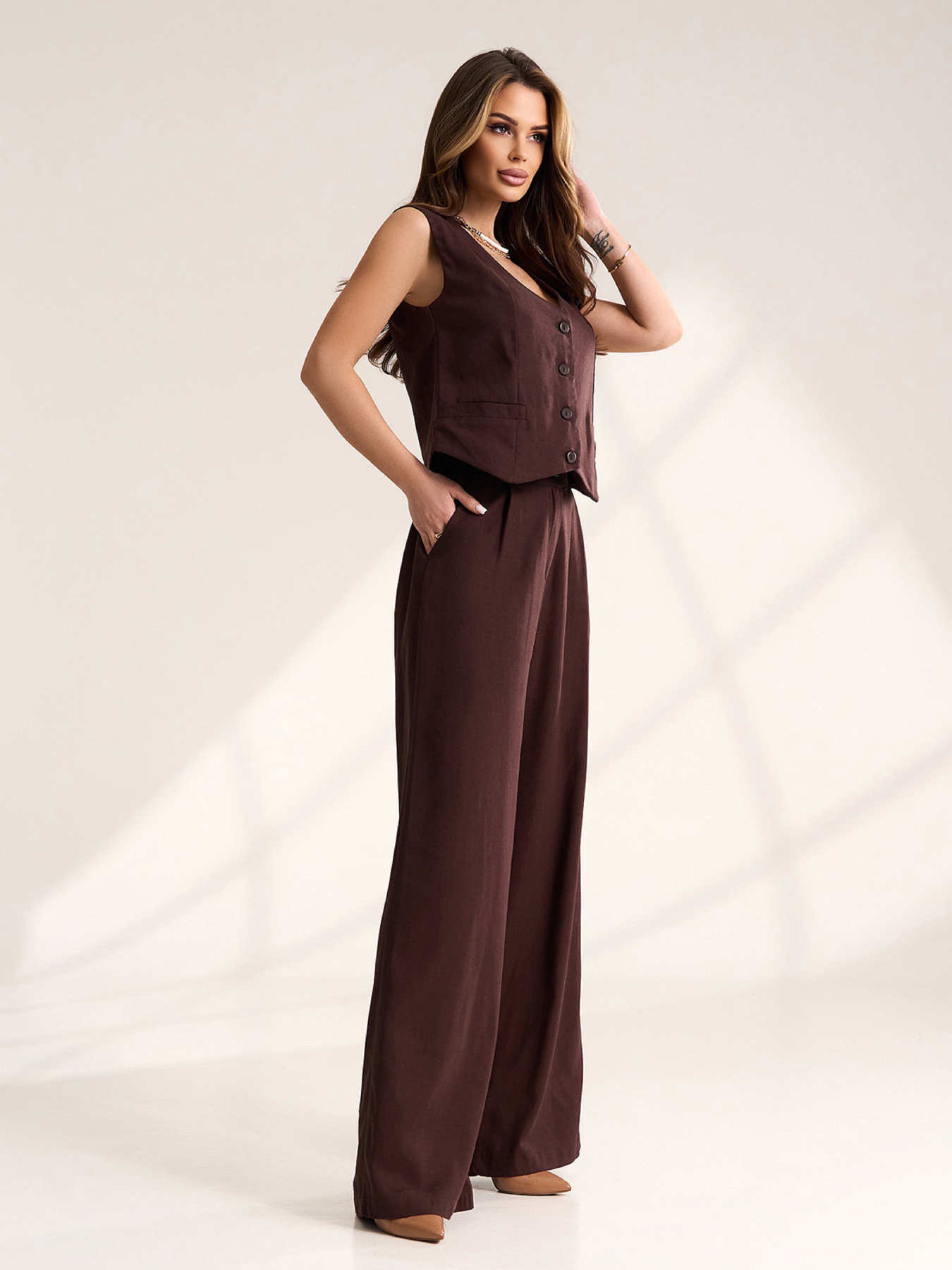 Костюмы модель 14101_темно-коричневый Фото