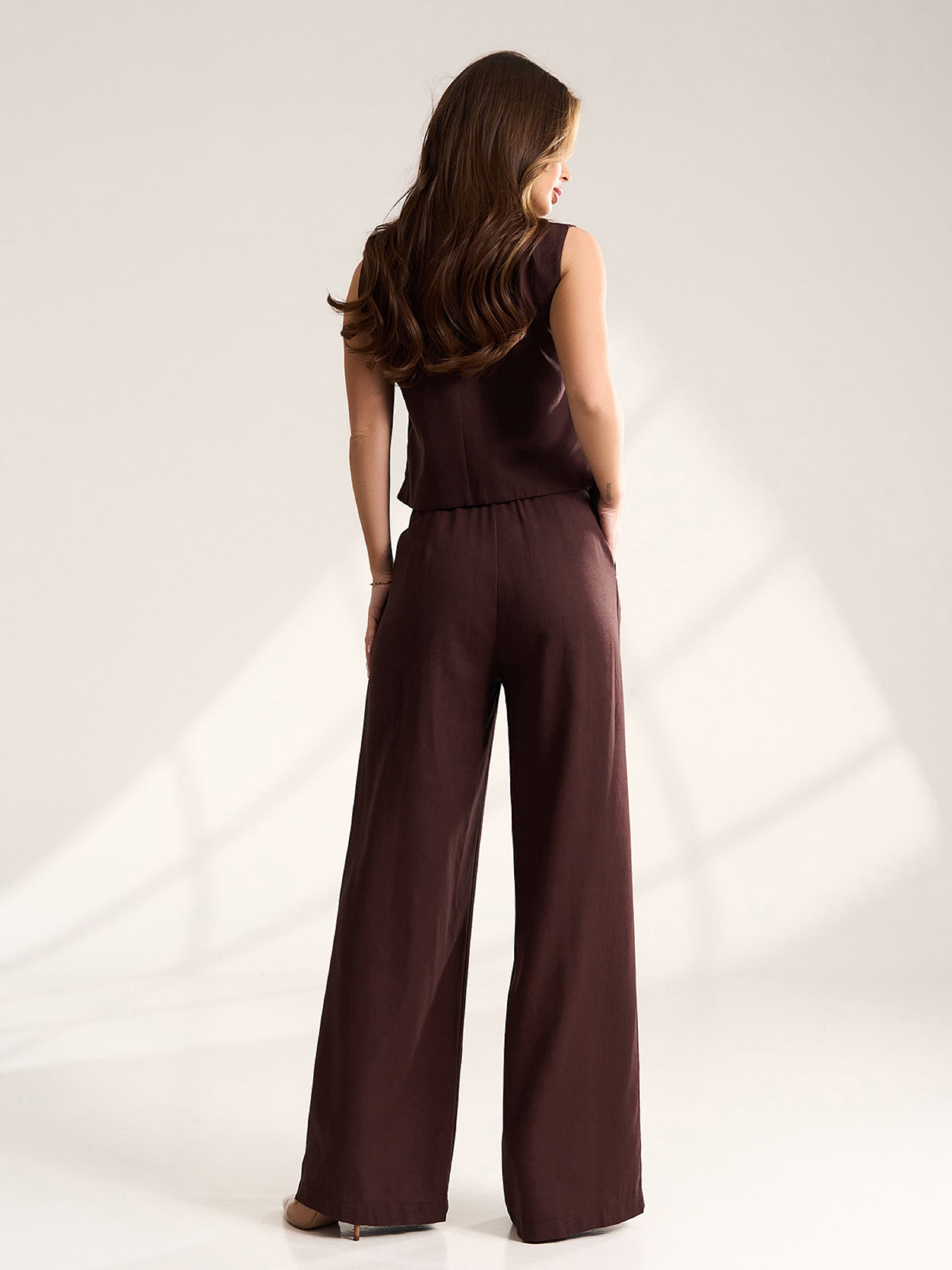 Костюмы модель 14101_темно-коричневый Фото