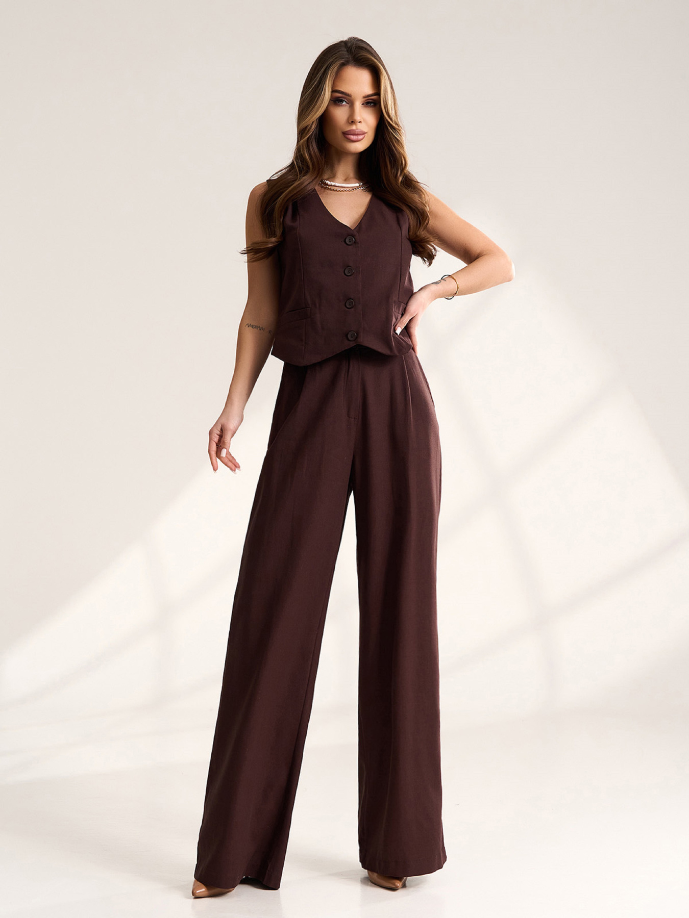 Костюмы модель 14101_темно-коричневый Фото