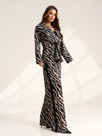 Повсякденний костюм ISSA Plus модель 15569B_черный_бежевый Фото