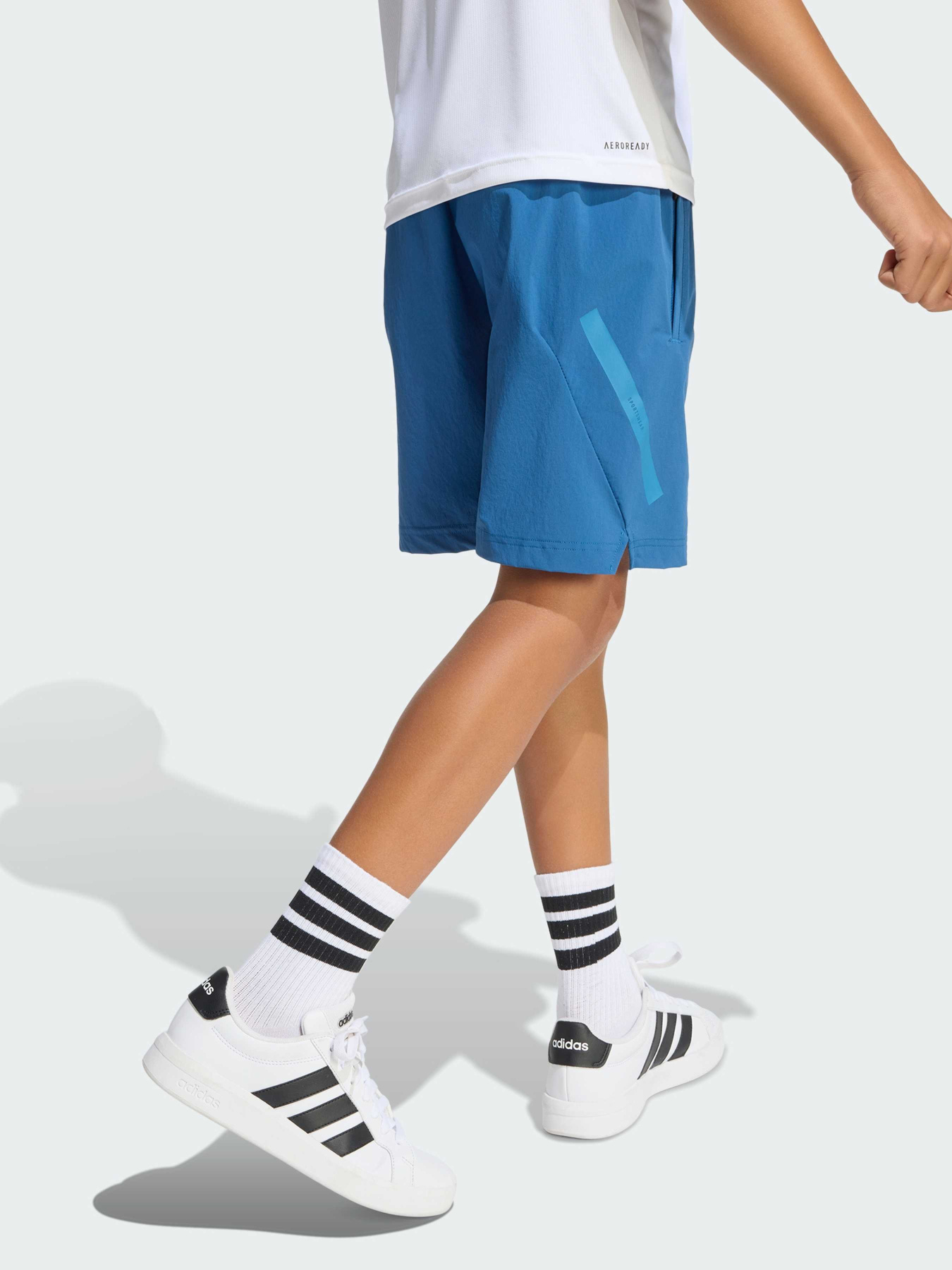 Шорти Z.N.E. WOVEN TRAVEL модель KG1002 Шорти Z.N.E. WOVEN TRAVEL модель KG1002 Фото