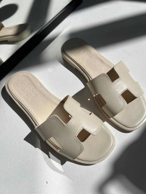 Шльопанці шкіряні слайдери лотос (2053) 36 модель P_219493-S36_222585 Фото