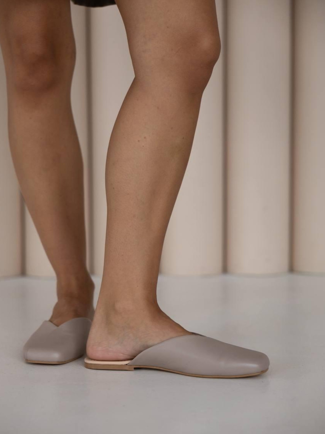 Мюли кожаные на бежевой подошве Моко (108/0072) 36 модель P_220208-S36_220208 Фото