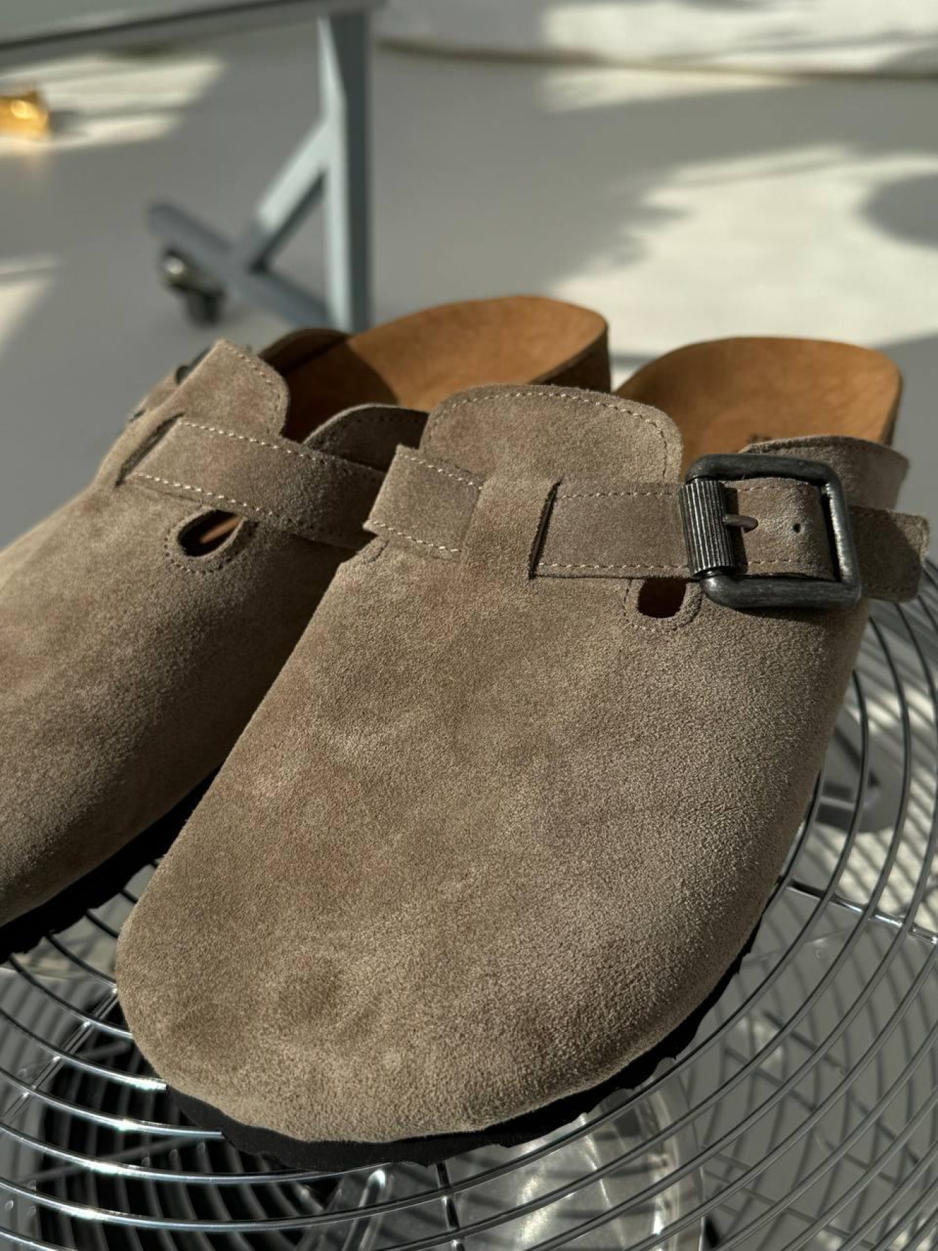 Мюли замшевые на подошве Birken Миндаль (2048/биркин) 38 модель P_235110-S38_235110 Фото