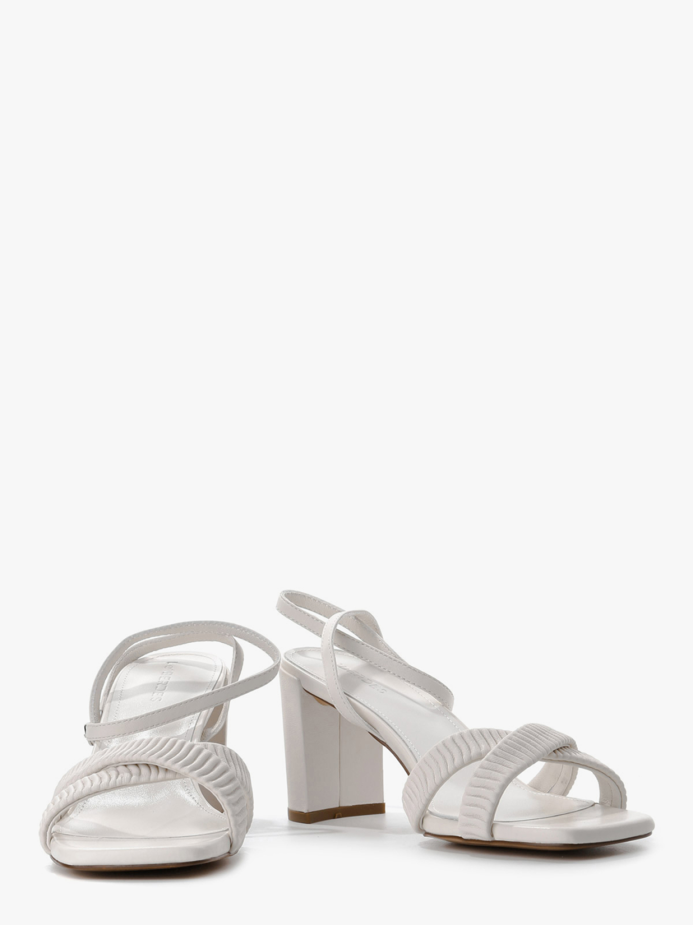 Босоніжки LeBERDES модель 00000019381 Фото