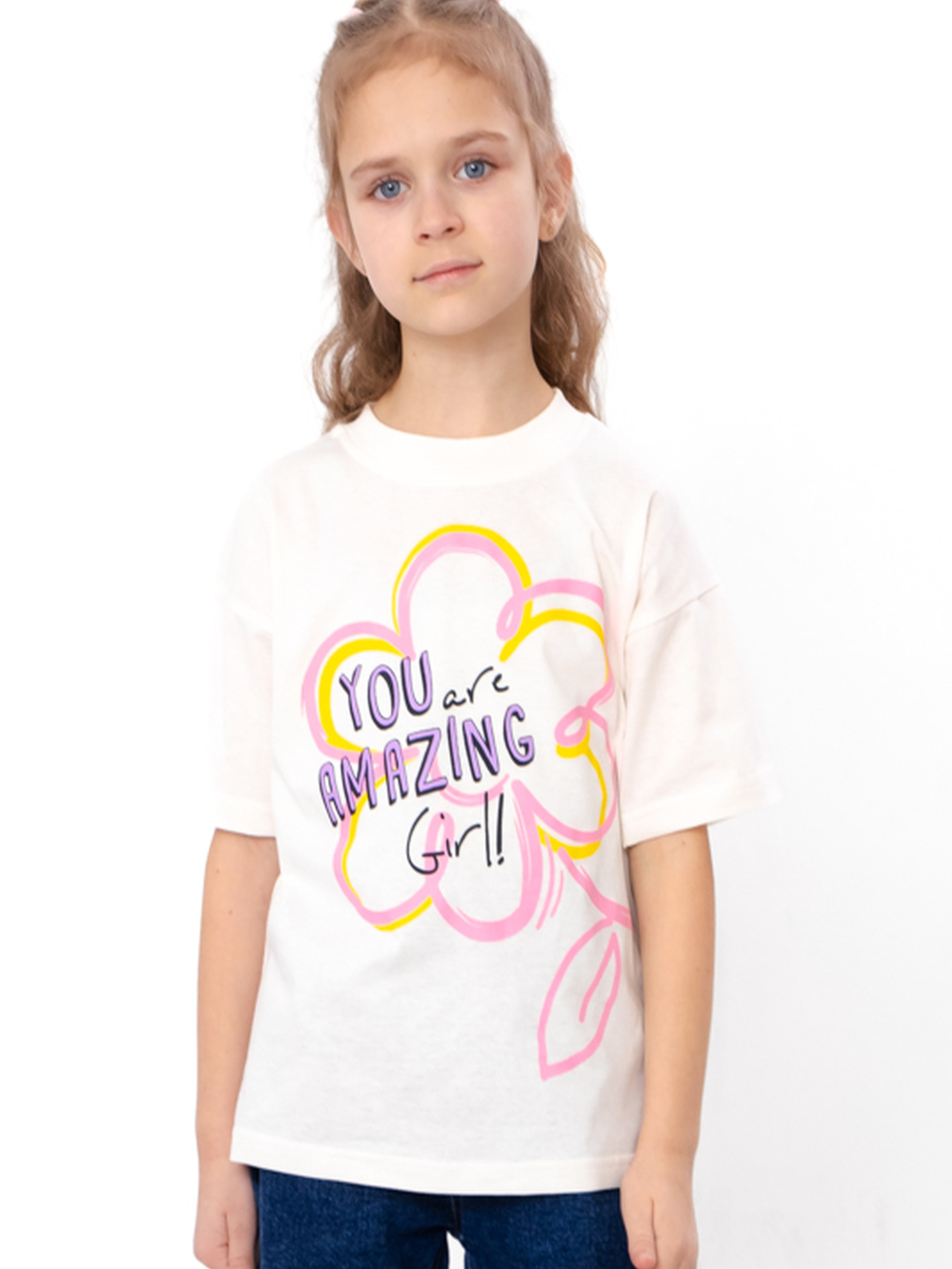 Футболка для дівчинки з написом Amazing Girl та квітковим принтом, Молочний Носи Своє (6414-001-33-5-3) модель 6414-001-33-5-3-molochnij-romashka Фото