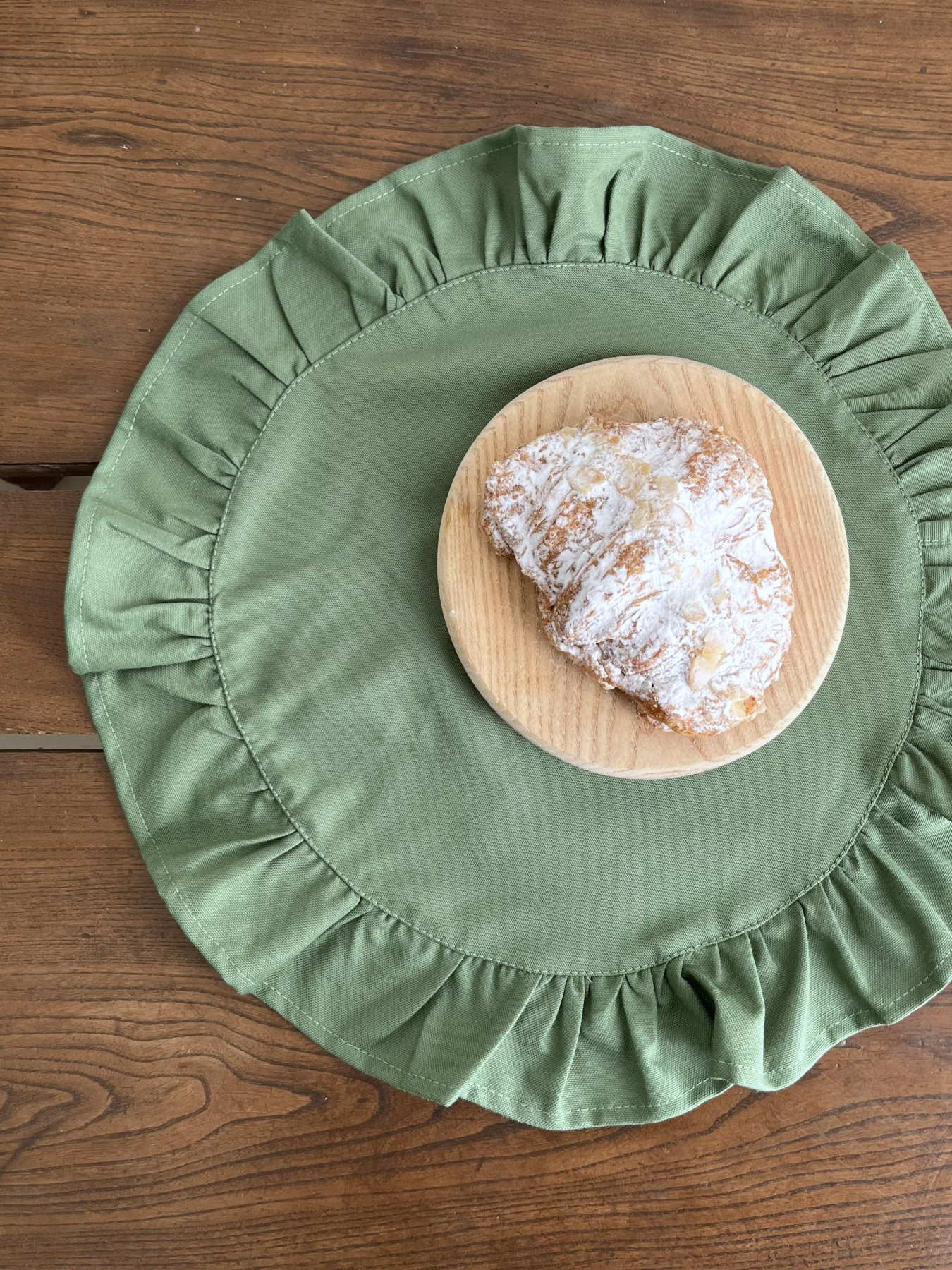 Серветка сервірувальна з рюшами бавовняна водовідштовхуюча зелена Ecotton модель 25603 Фото