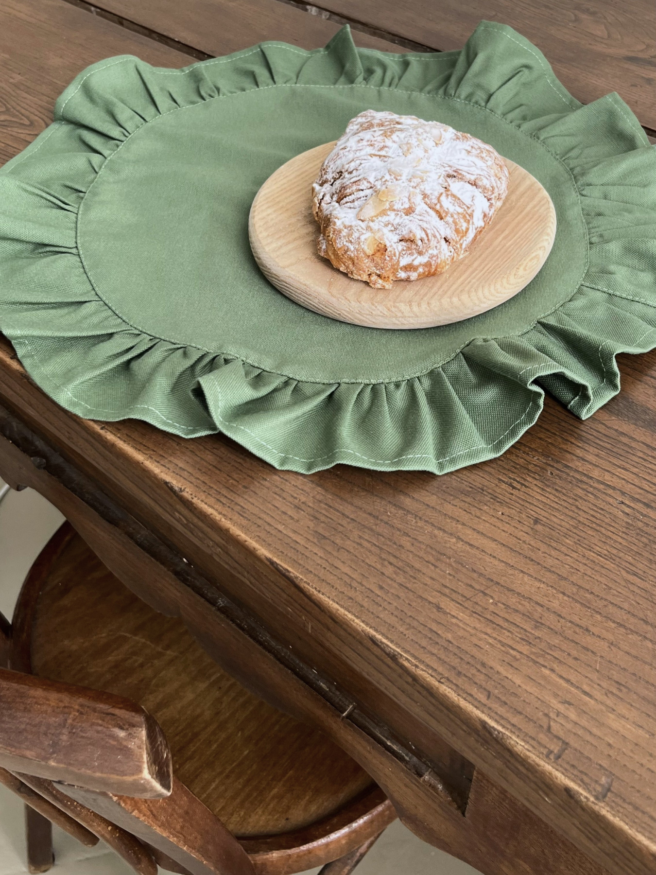 Серветка сервірувальна з рюшами бавовняна водовідштовхуюча зелена Ecotton модель 25603 Фото