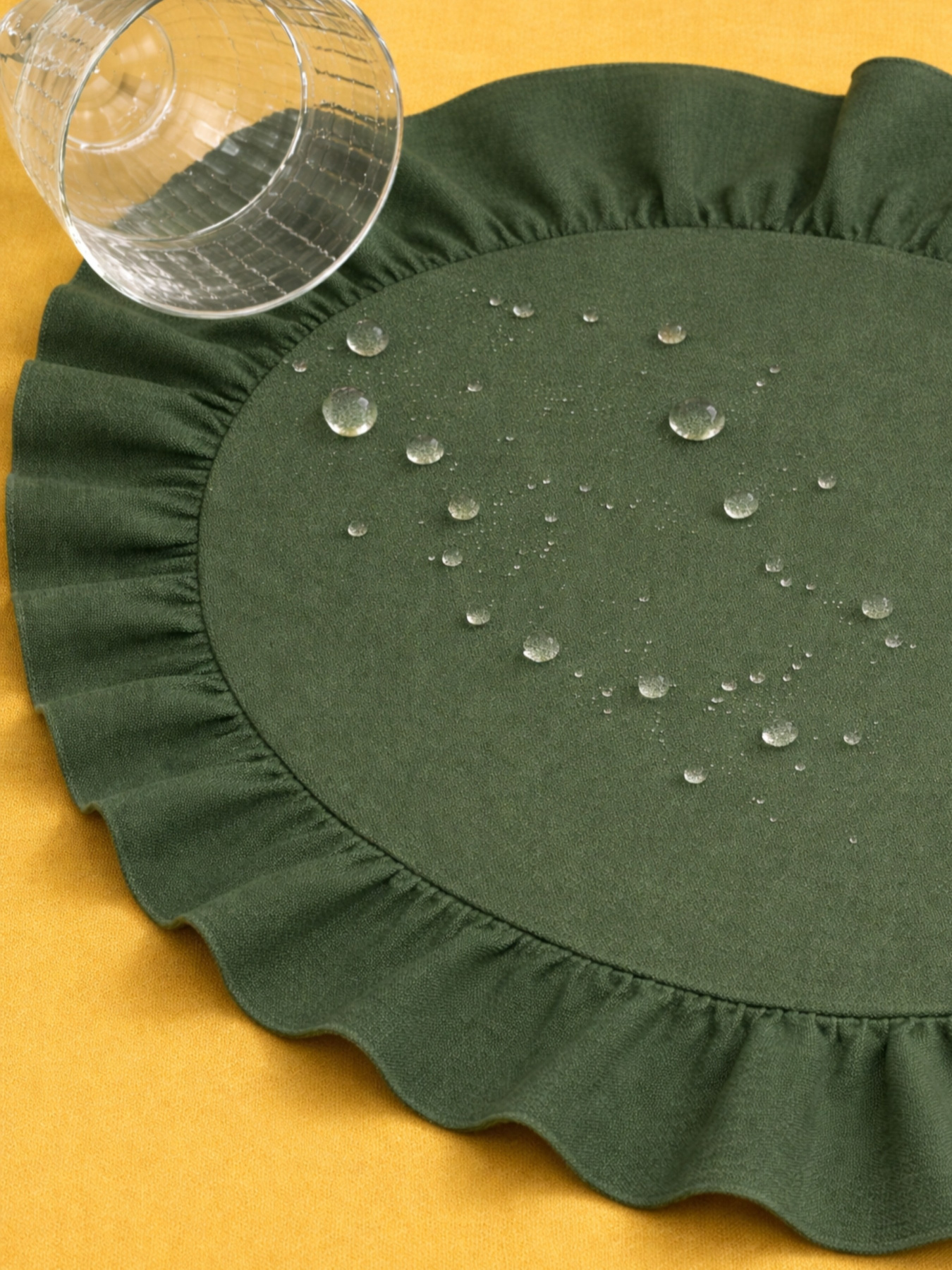 Серветка сервірувальна з рюшами бавовняна водовідштовхуюча зелена модель 25603 Фото