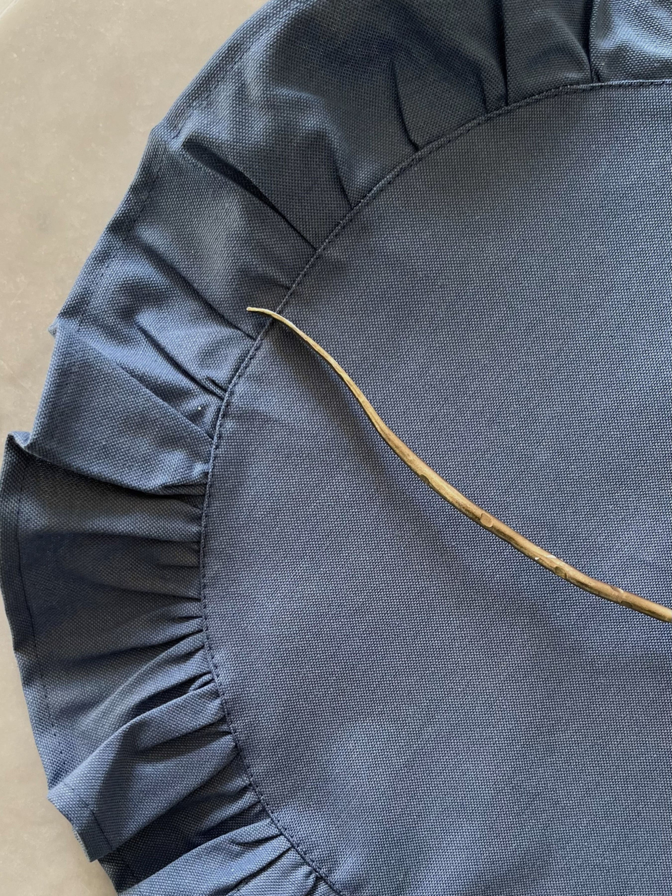 Серветка сервірувальна з рюшами бавовняна водовідштовхуюча синього кольору Ecotton модель 25604 Фото