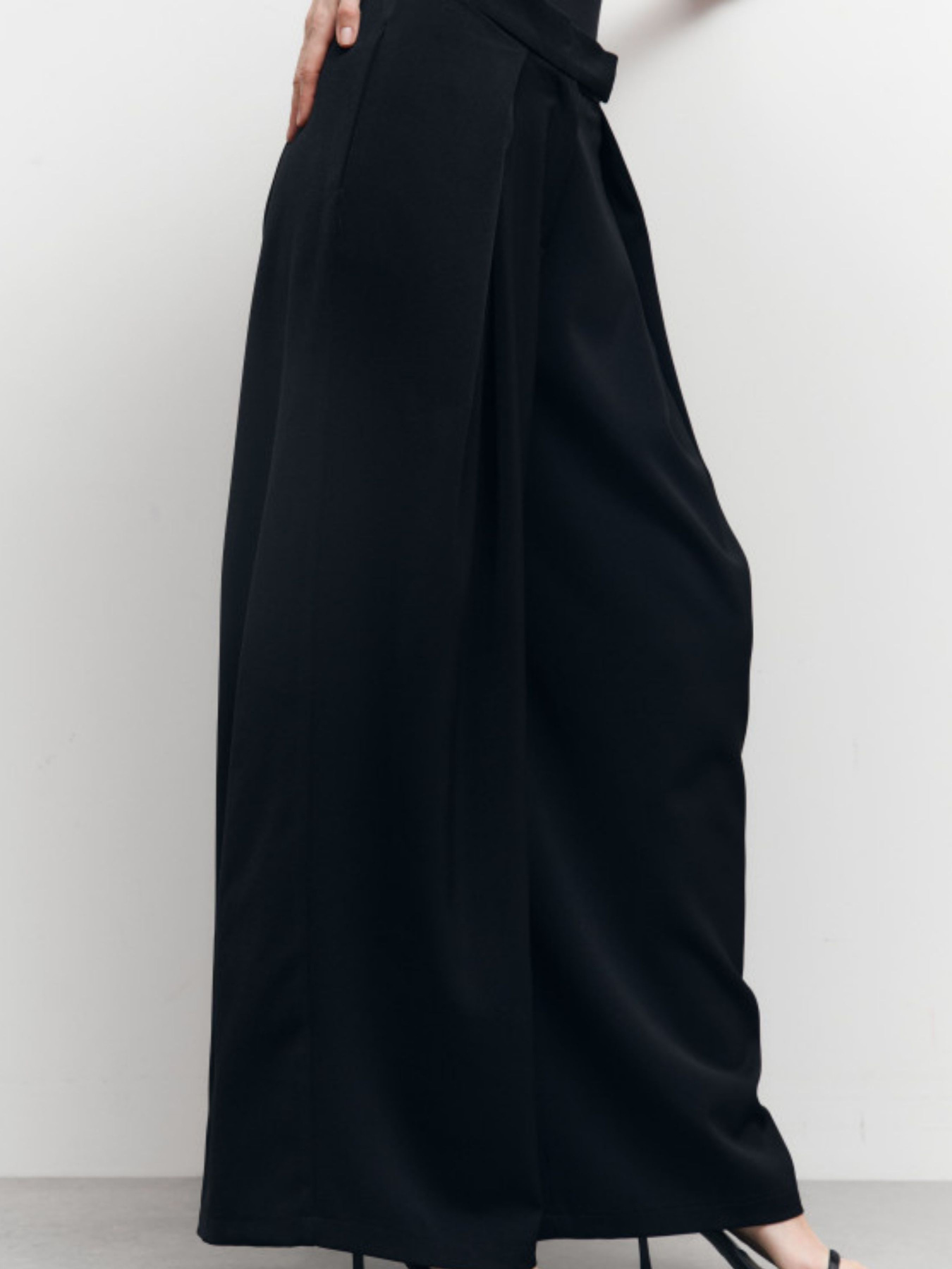 Черные женские брюки палаццо Flow Tailored Pants модель 416 Фото