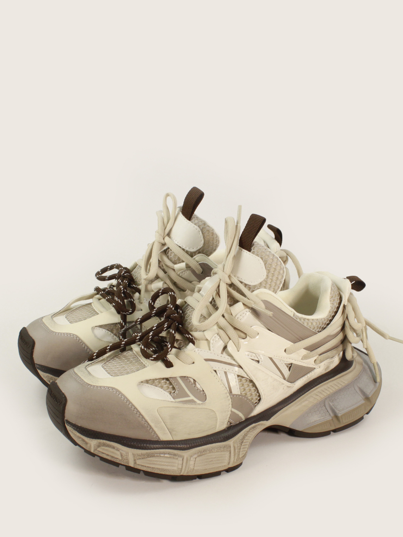 Стильные и удобные кроссовки модель M2674-1-M Фото